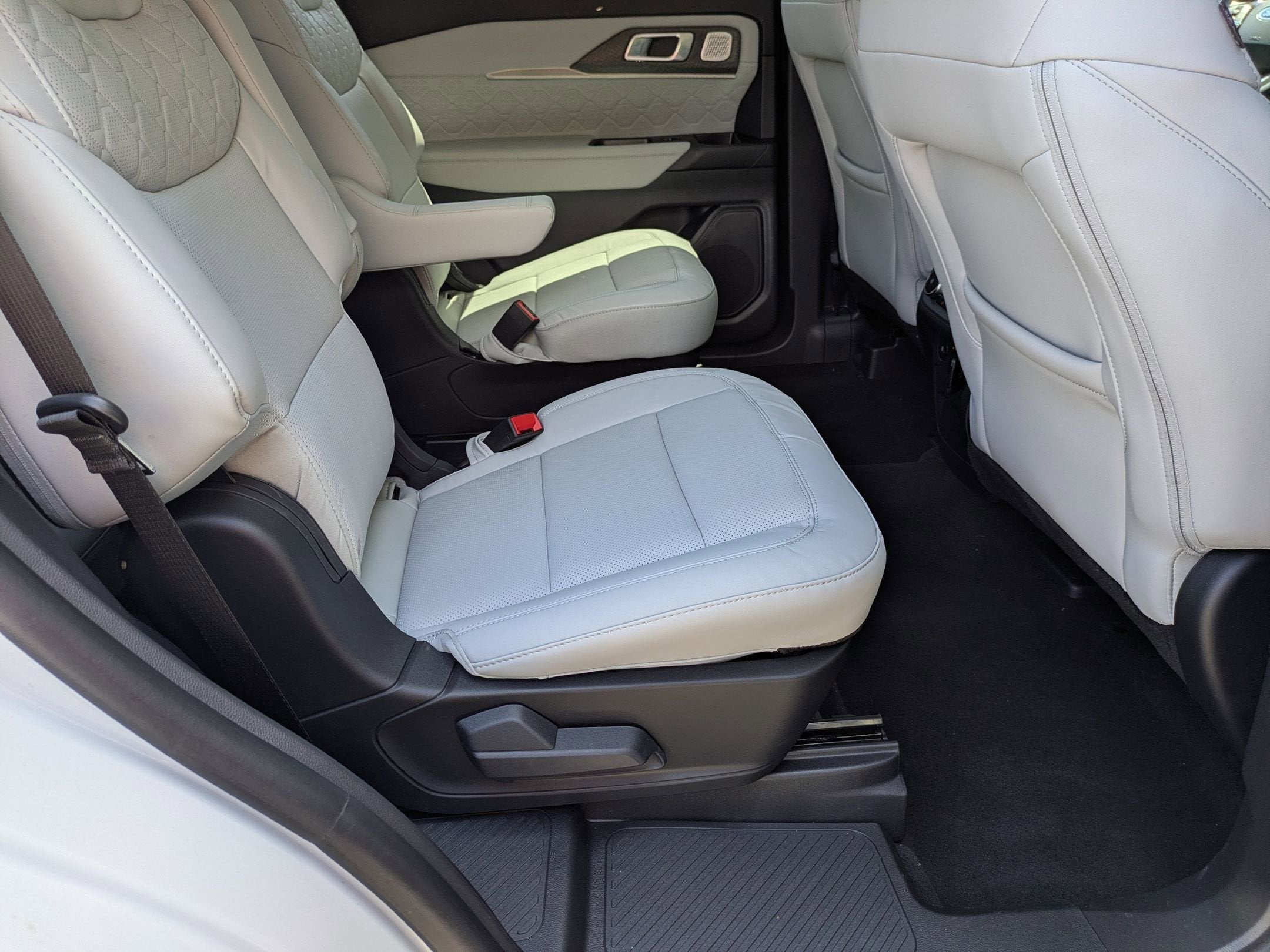 2026 Ford Explorer Platinum - Crossroads Courtesy Demo
