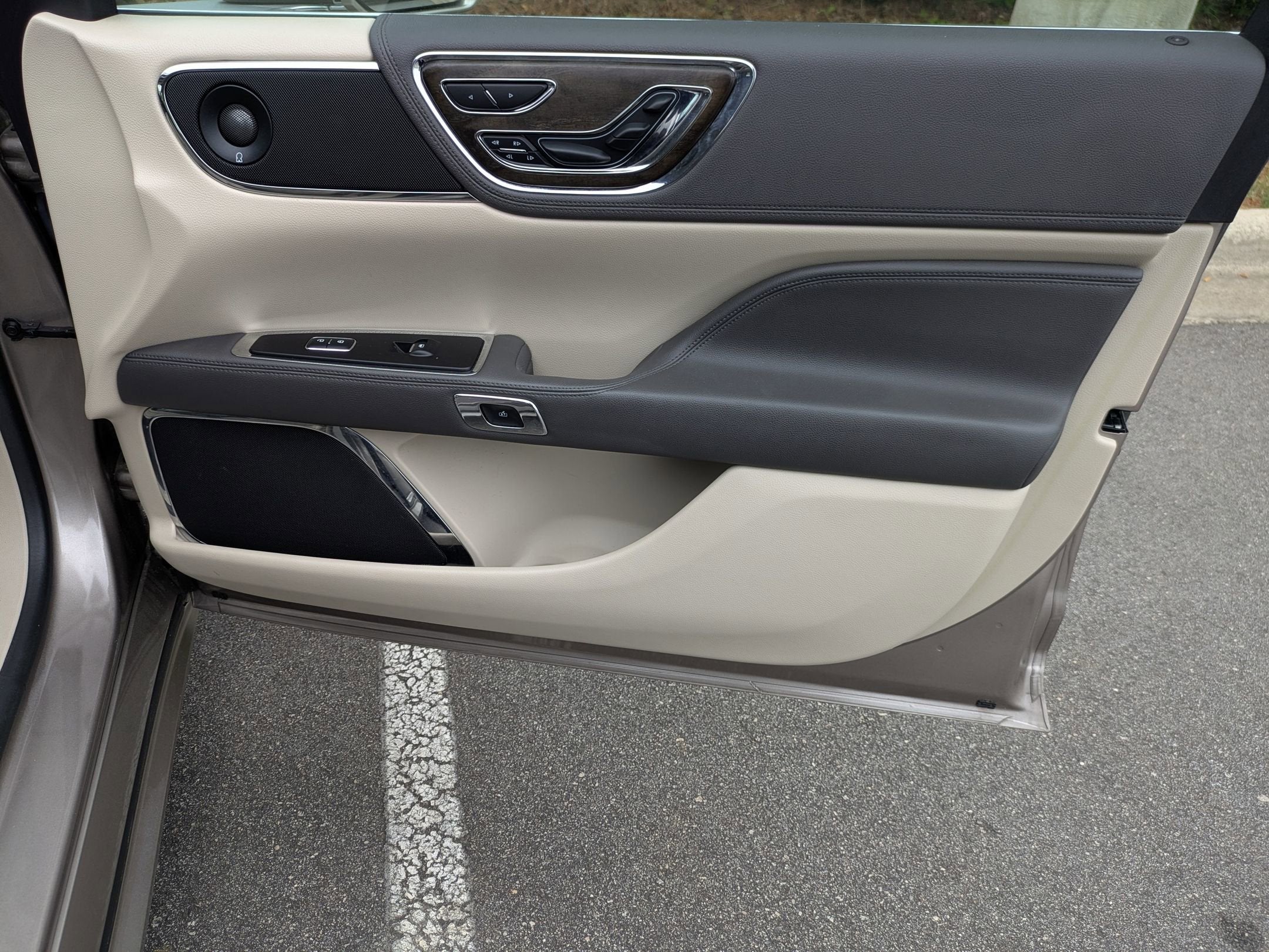2019 Lincoln Continental Reserve