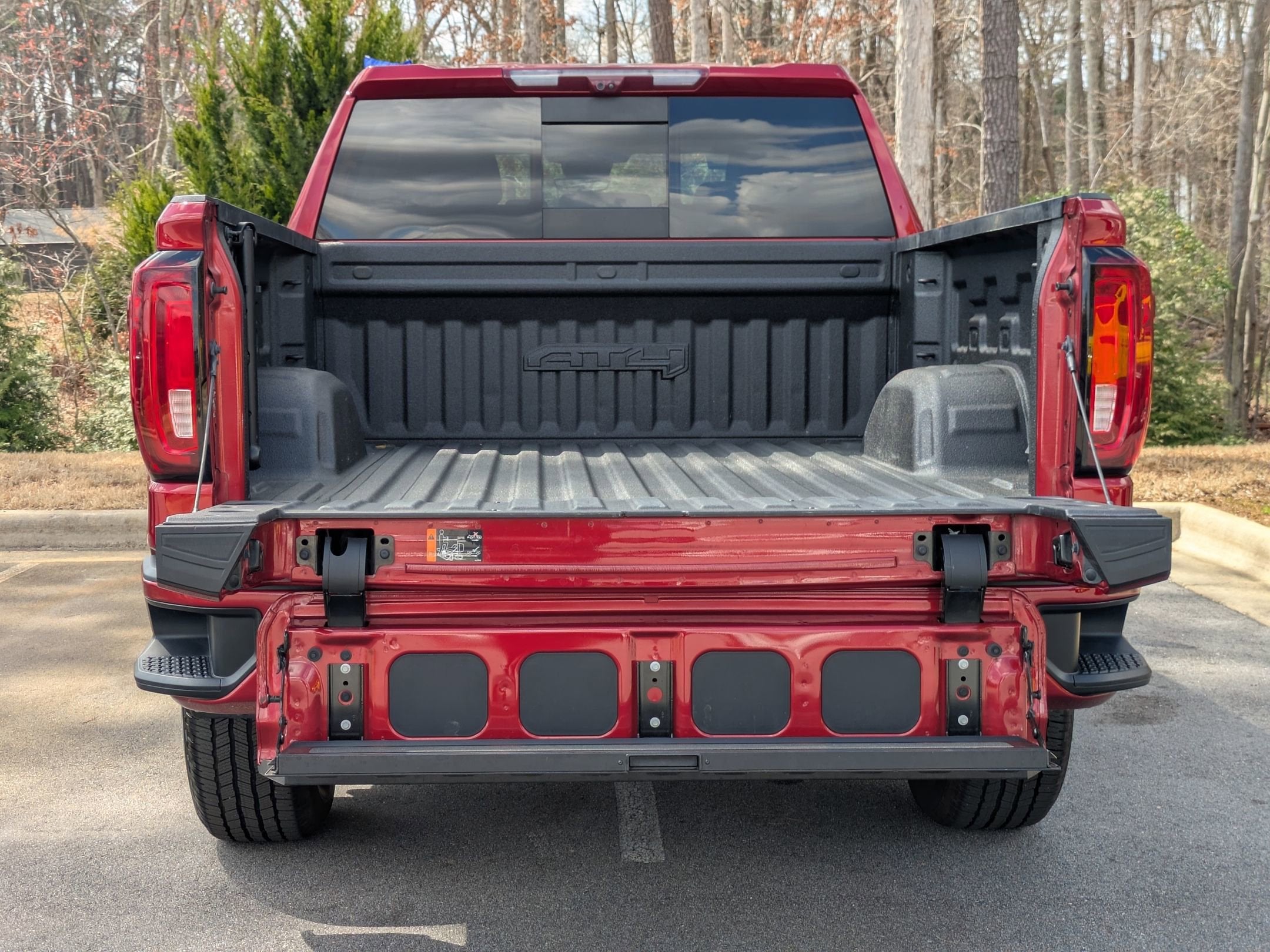 2023 GMC Sierra 1500 AT4