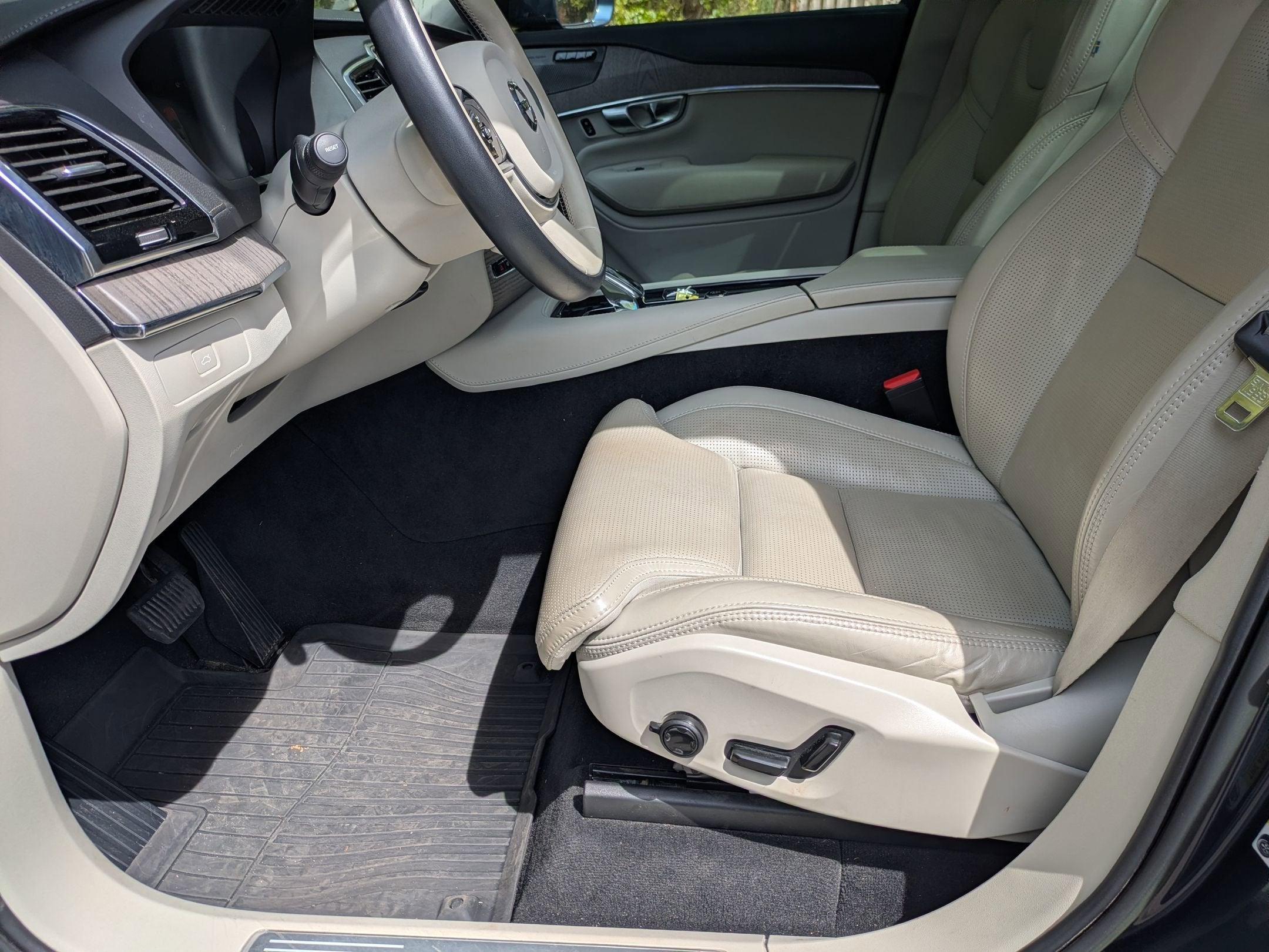 2023 Volvo XC90 Ultimate