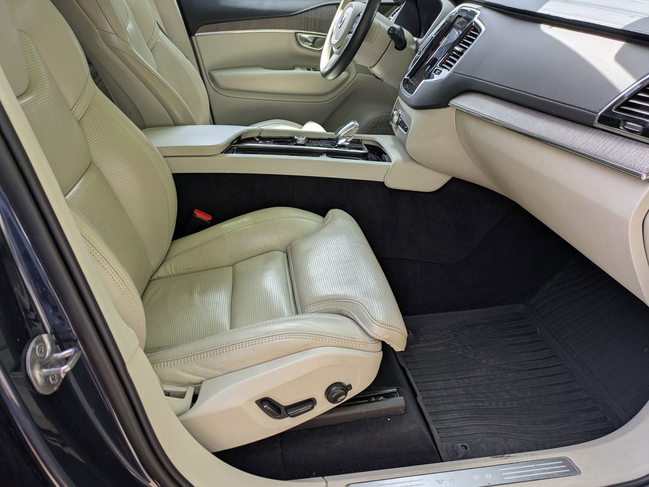 2023 Volvo XC90 Ultimate