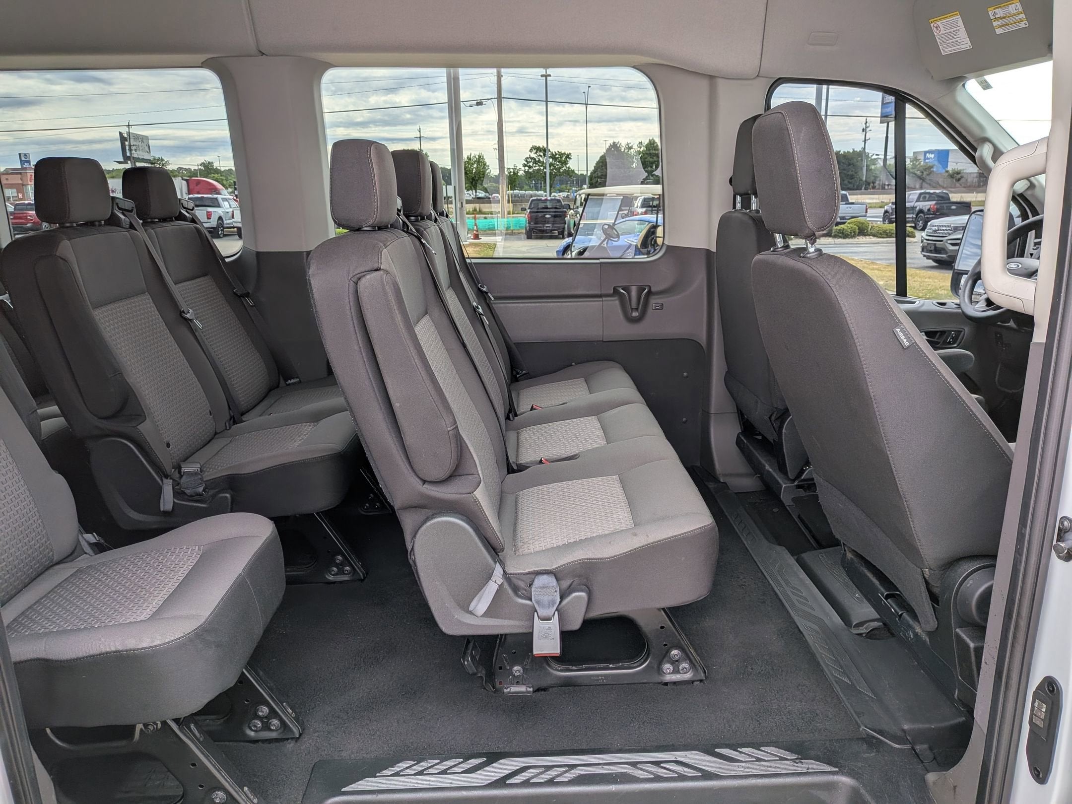 2024 Ford Transit Passenger Wagon XLT