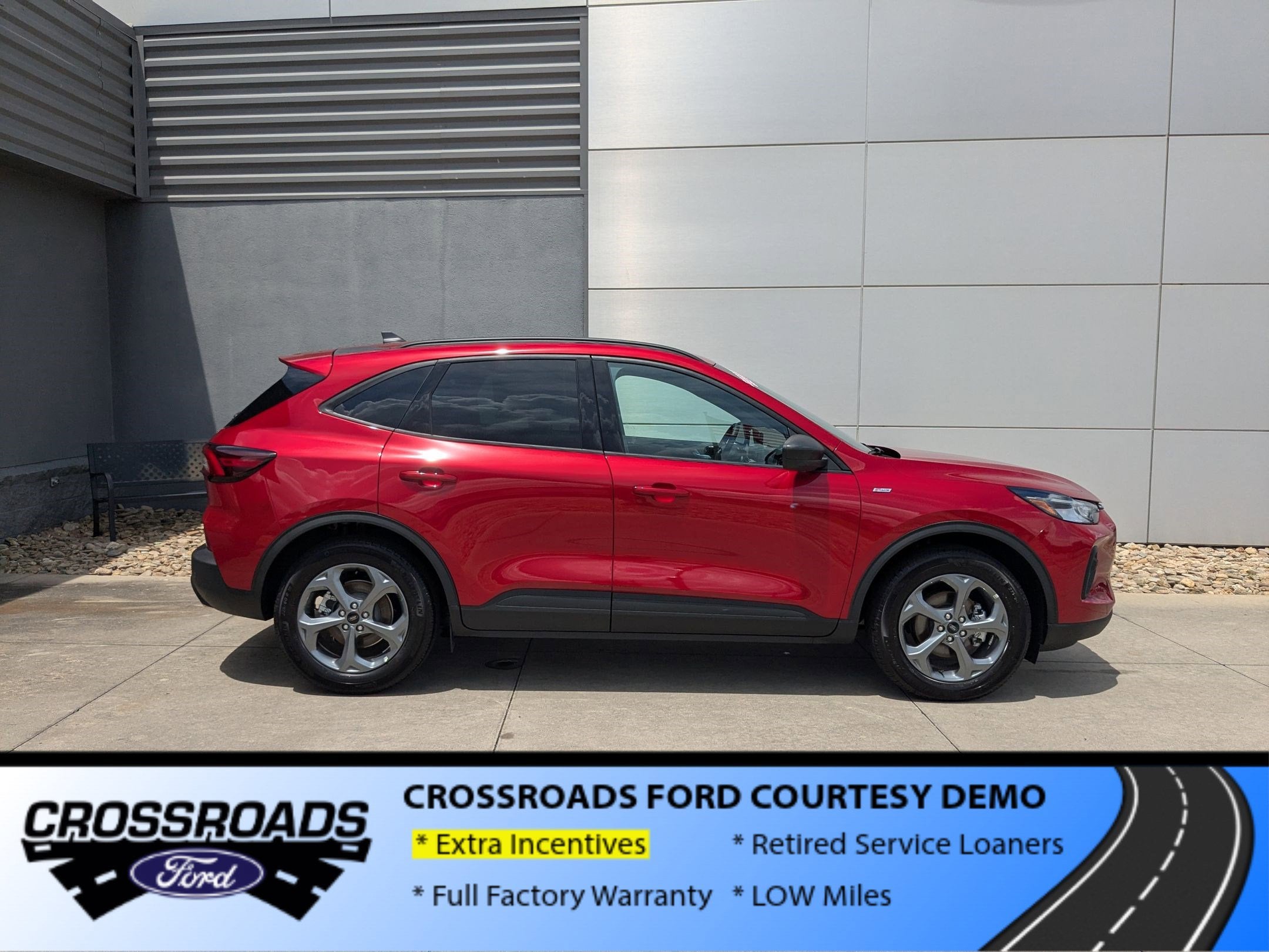 2025 Ford Escape ST-Line - Crossroads Courtesy Demo