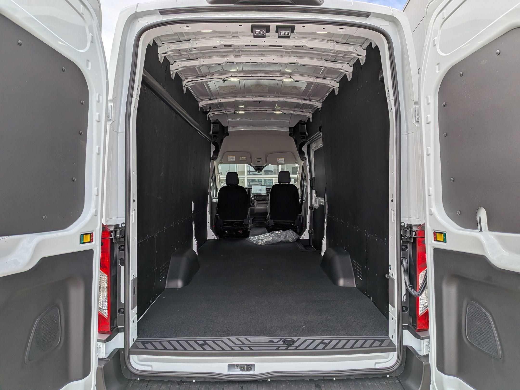 2026 Ford Transit Cargo Van Base