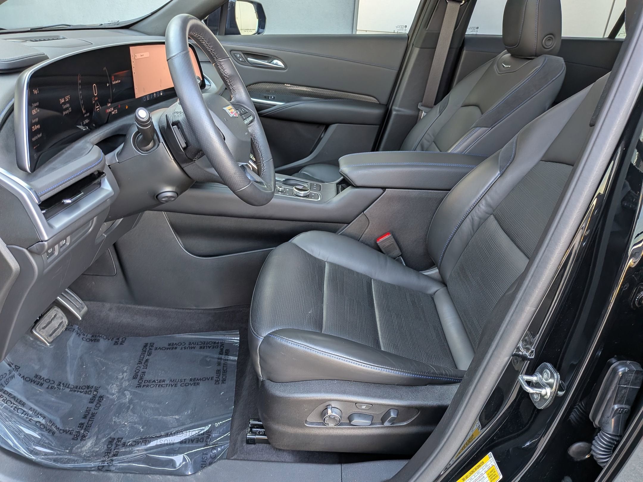 2024 Cadillac XT4 AWD Sport