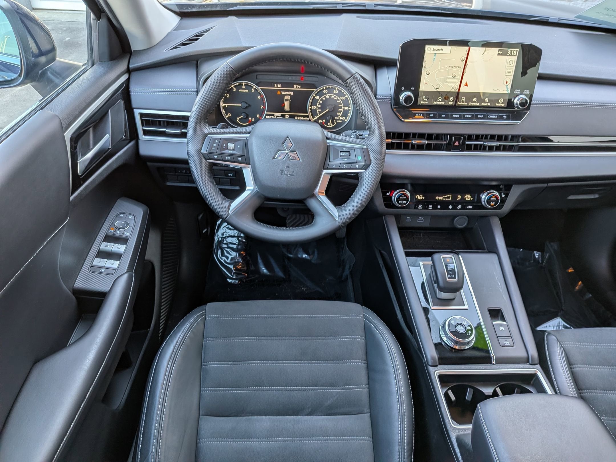 2023 Mitsubishi Outlander SE