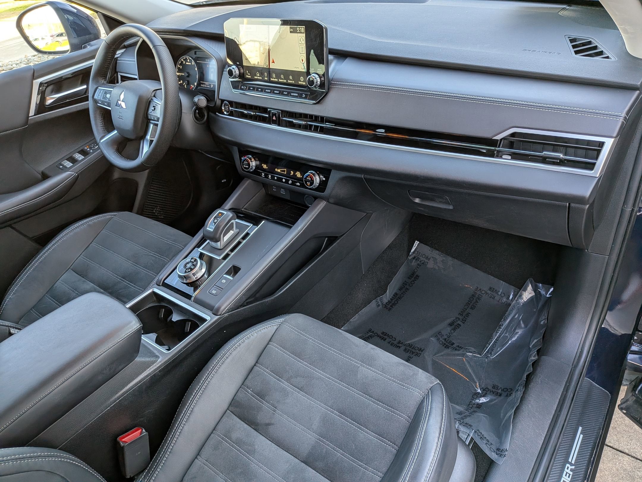 2023 Mitsubishi Outlander SE