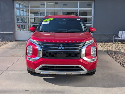 2024 Mitsubishi Outlander SE