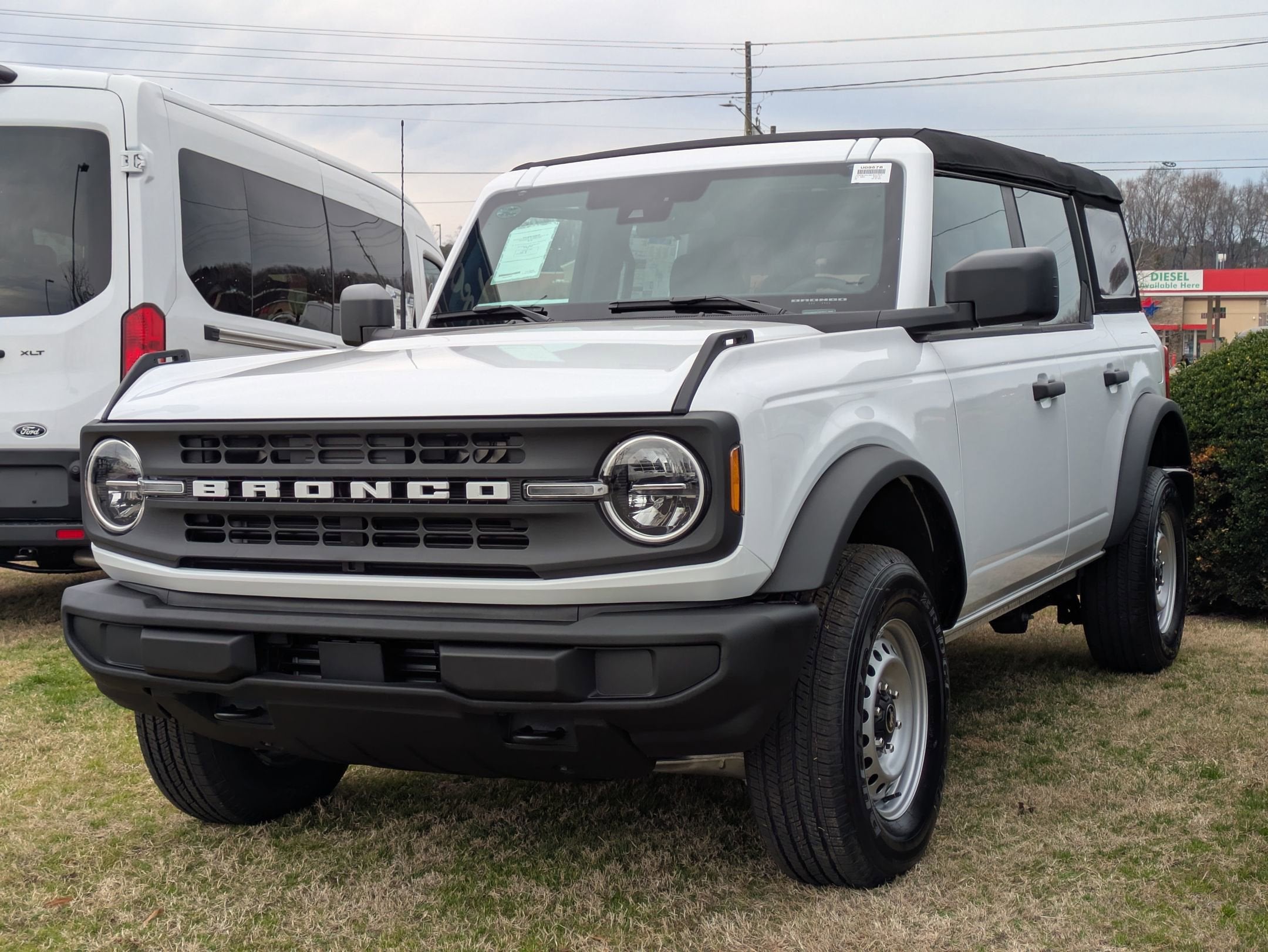 2025 Ford Bronco Base