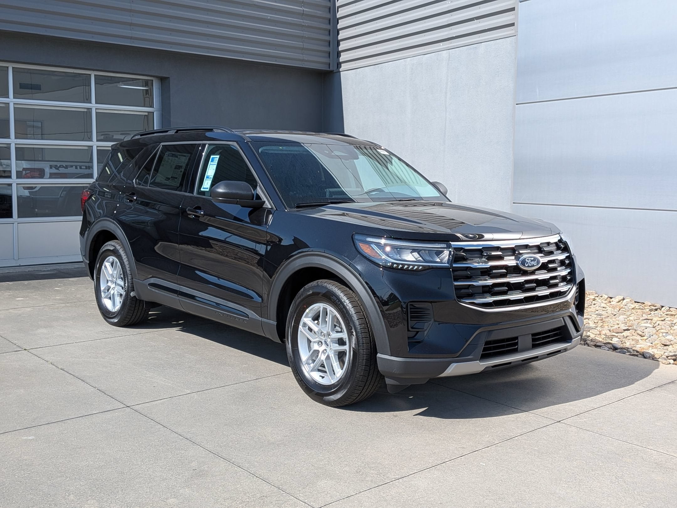 2026 Ford Explorer Base