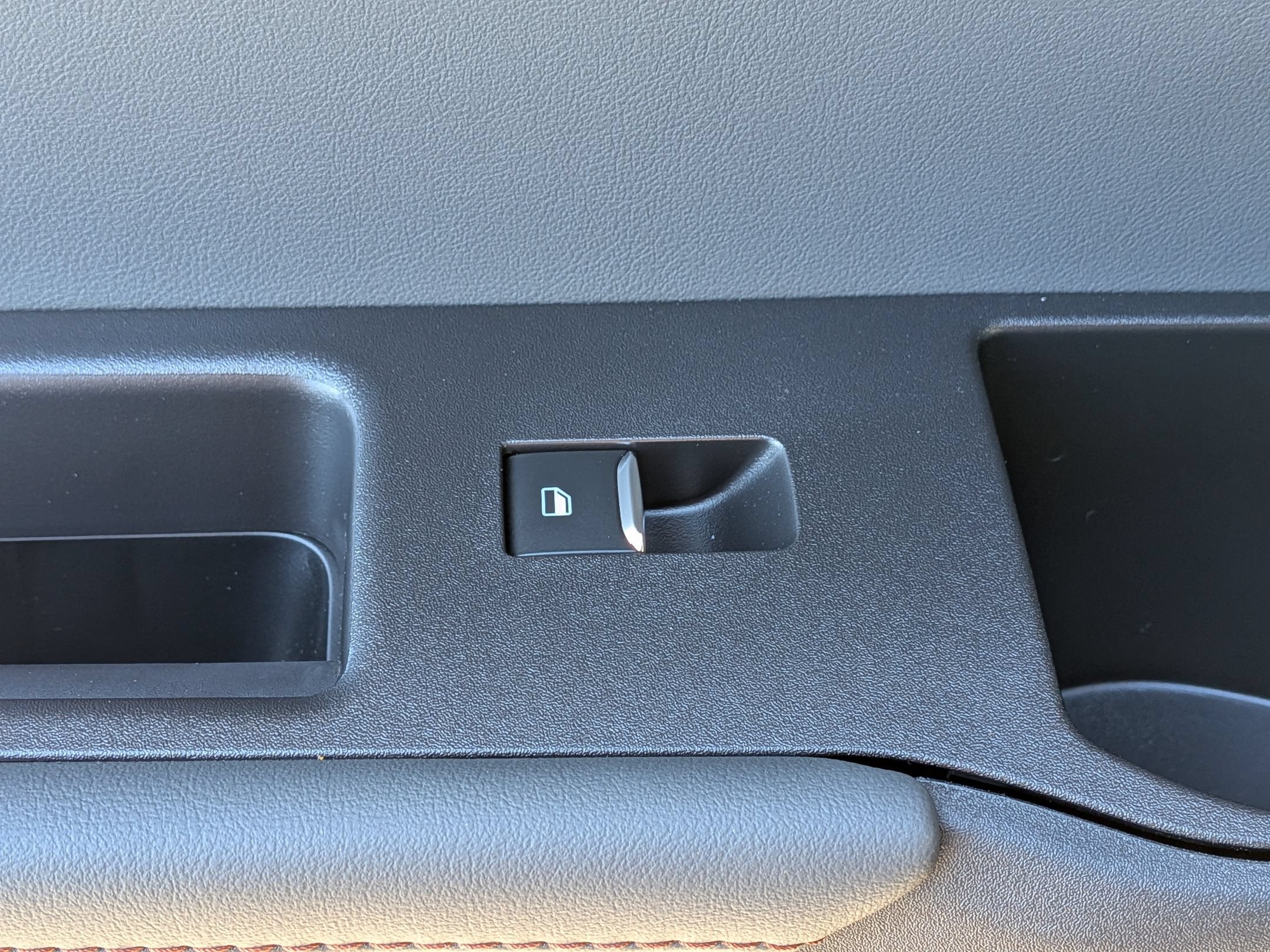2026 Ford Explorer Base