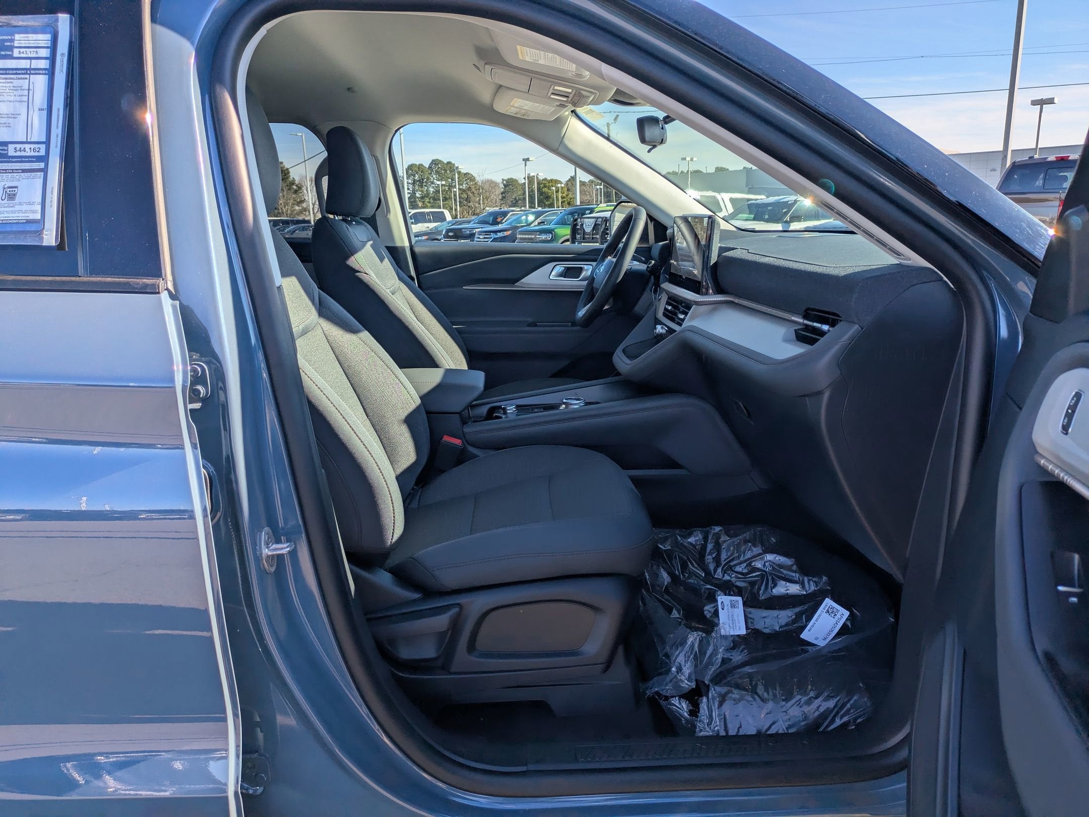 2026 Ford Explorer Active w/200A Pkg