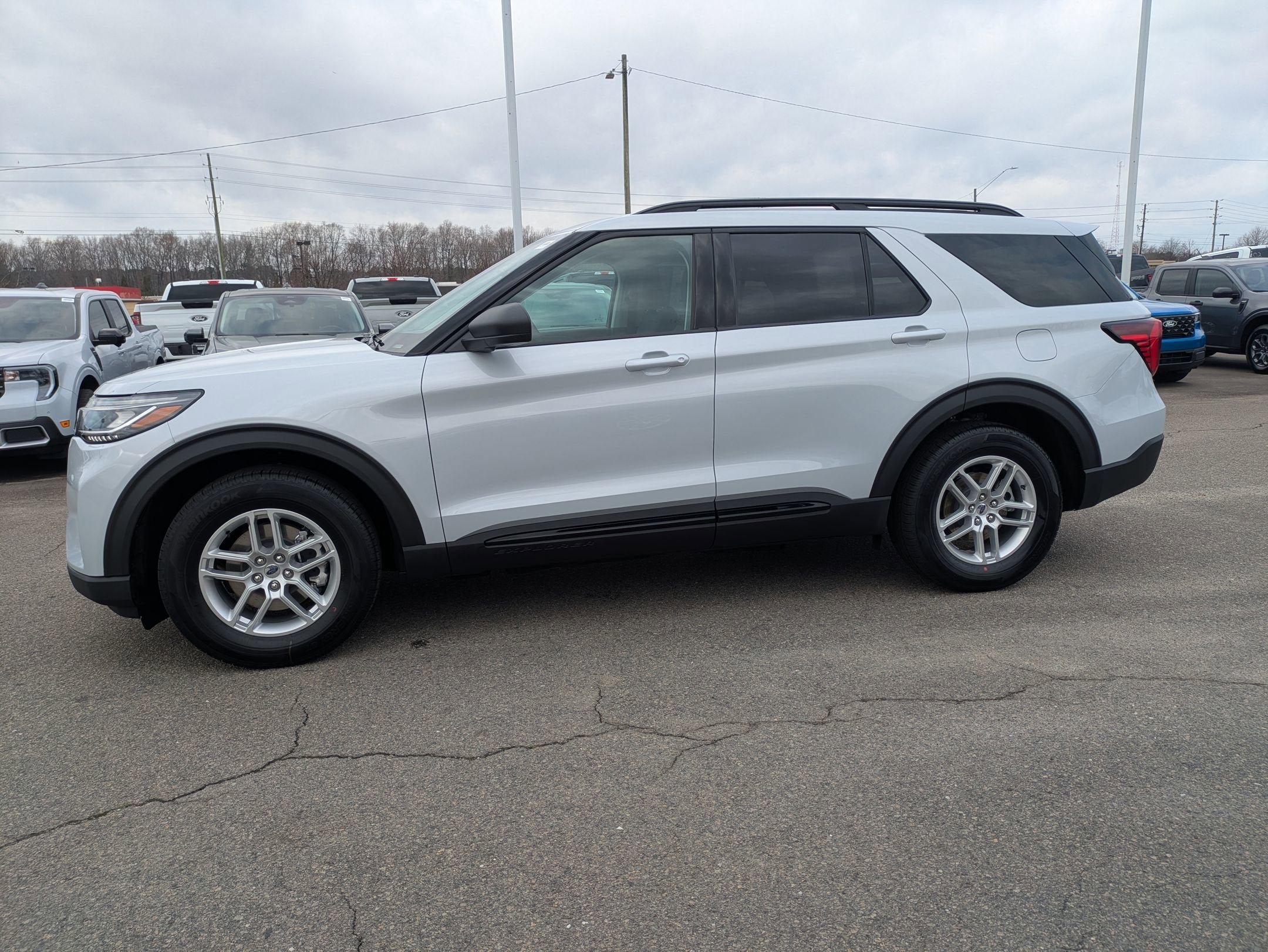 2026 Ford Explorer Active w/200A Pkg