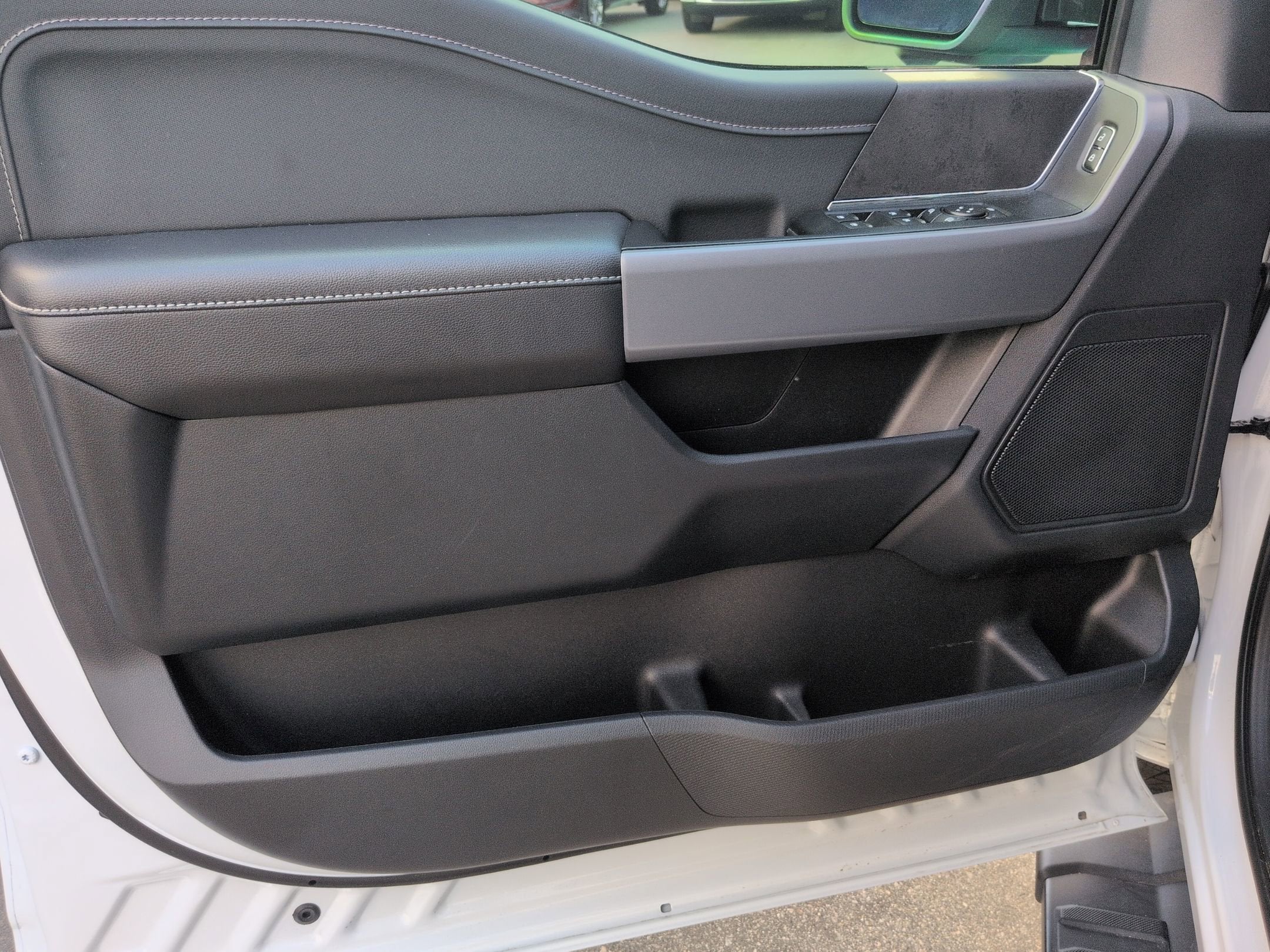 2026 Ford F-150 XLT - Crossroads Courtesy Demo