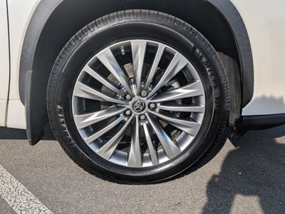 2021 Toyota Highlander Platinum