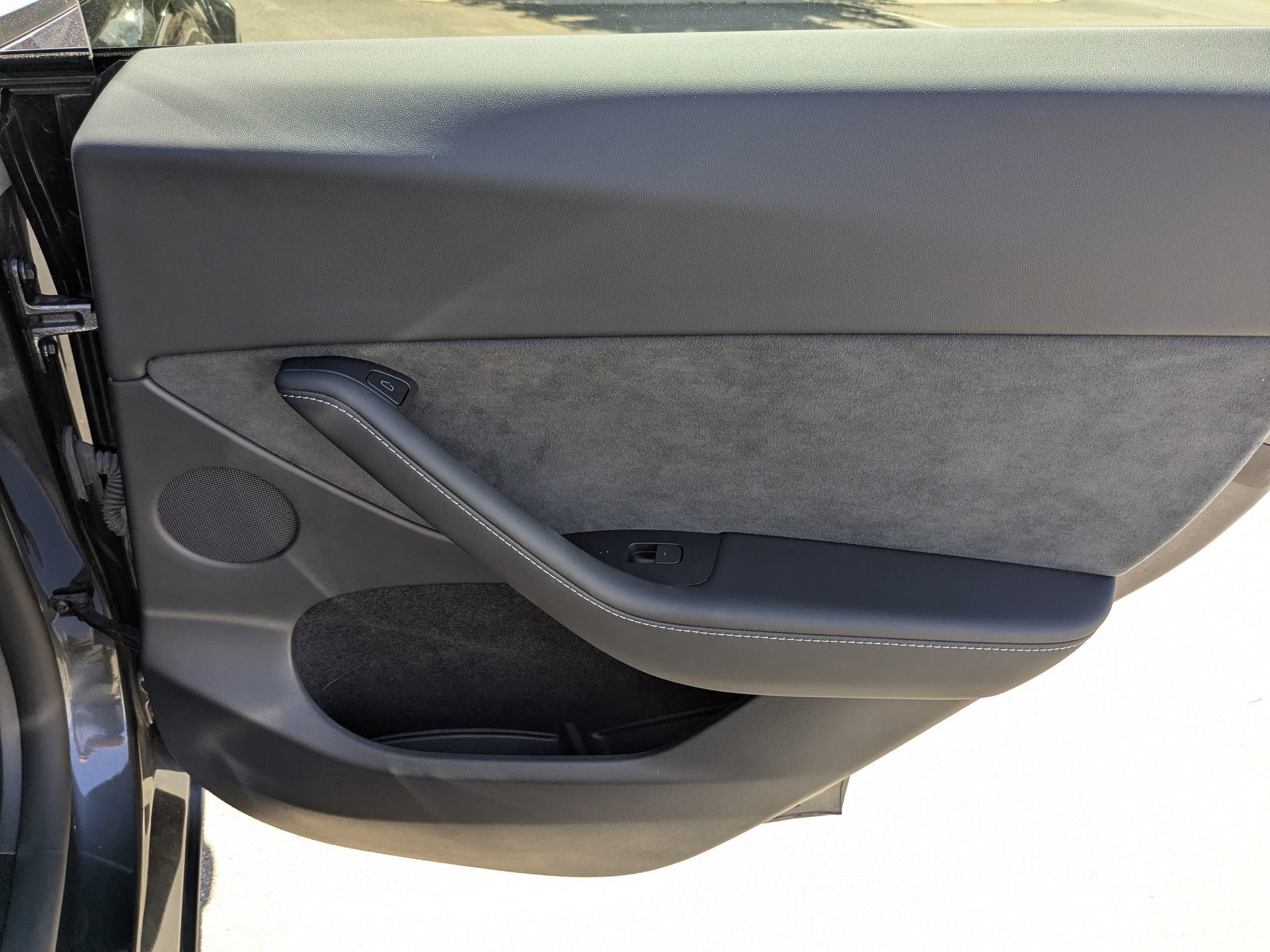 2024 Tesla Model Y Base