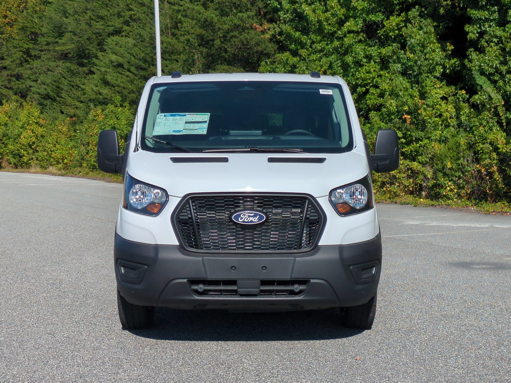 2027 Ford Transit 15 Passenger Wagon XL