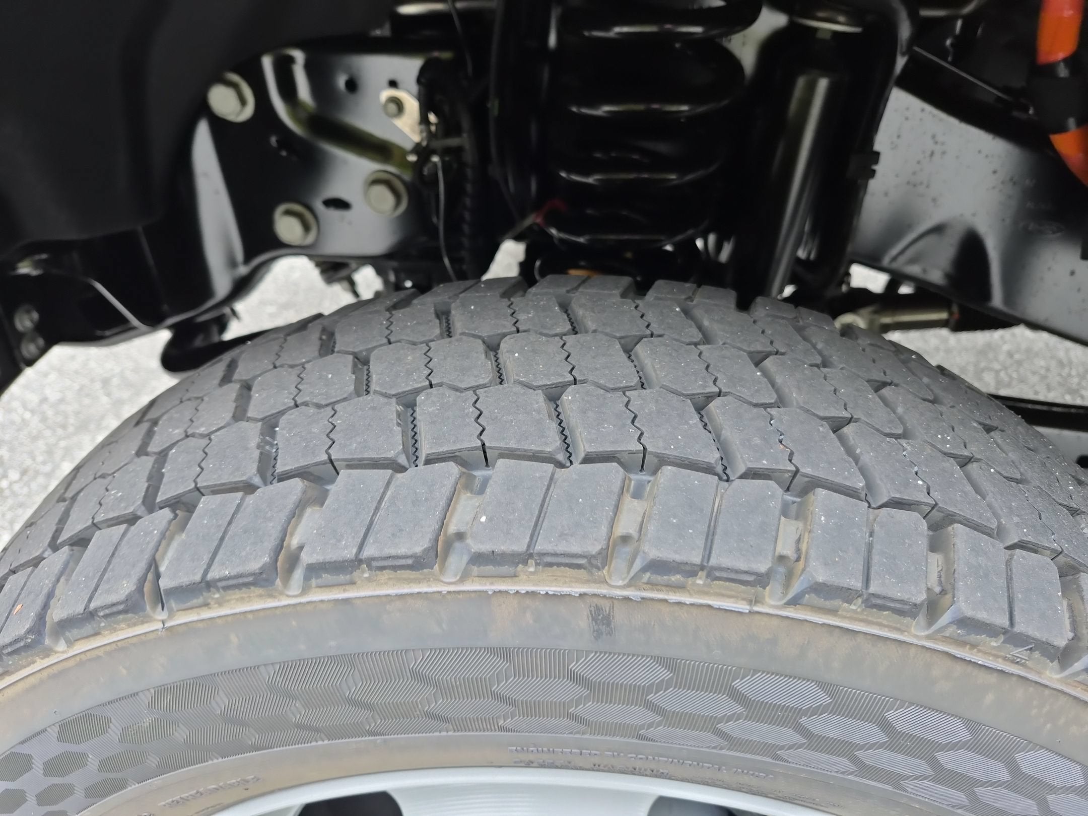 2027 Ford Super Duty F-550 DRW XL