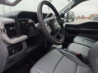 2027 Ford Super Duty F-550 DRW XL