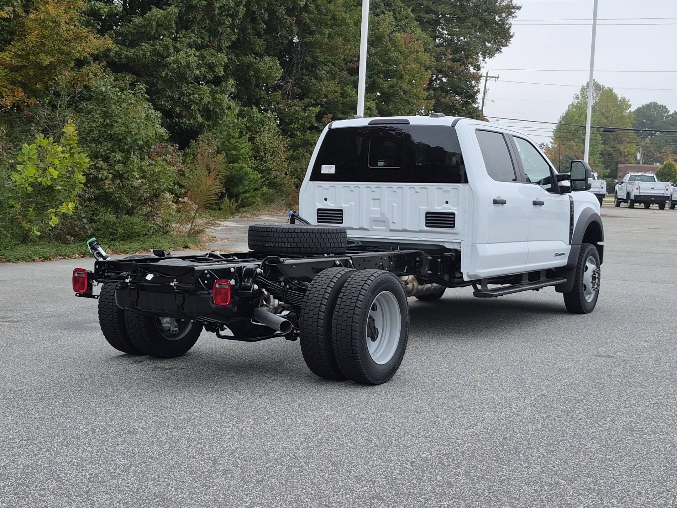 2027 Ford Super Duty F-550 DRW XL
