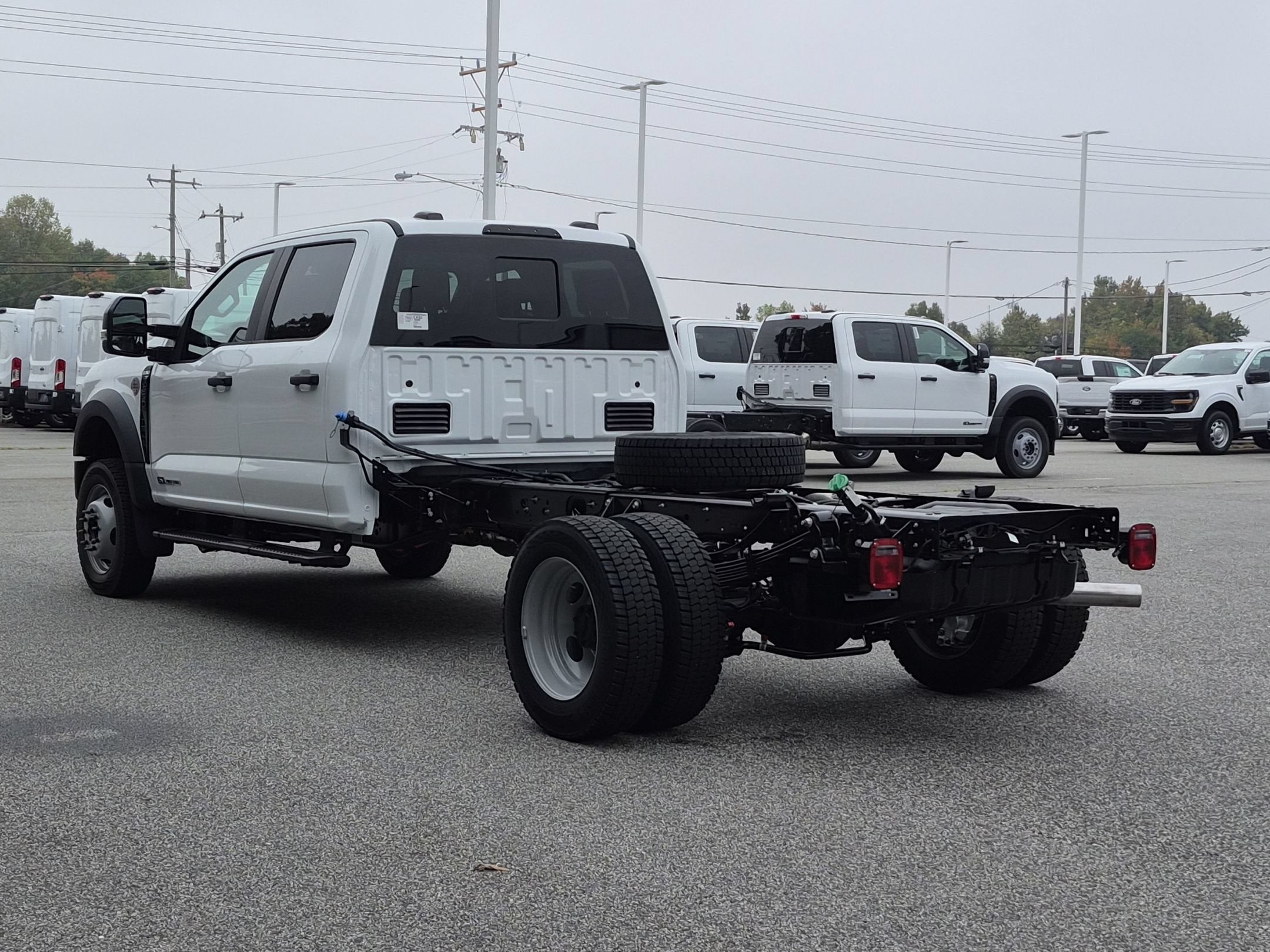 2027 Ford Super Duty F-550 DRW XL