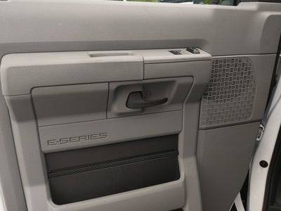 2026 Ford E-Series Cutaway Base