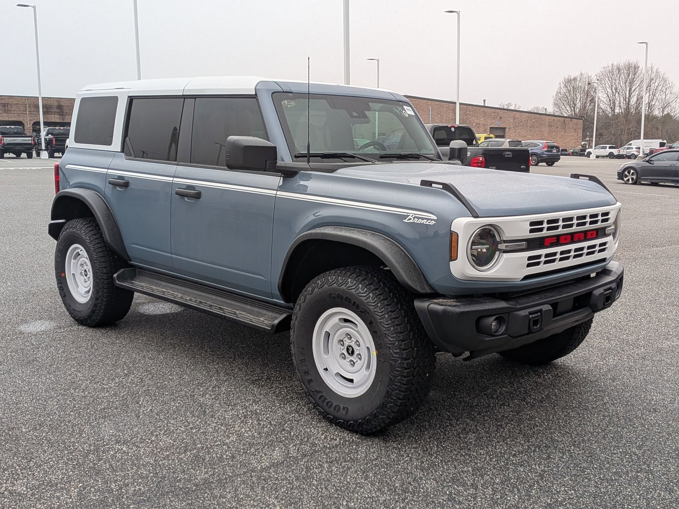 2025 Ford Bronco Heritage Edition