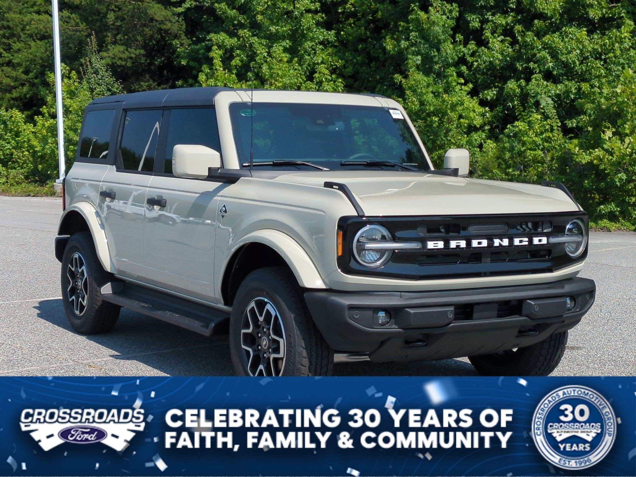 2026 Ford Bronco Outer Banks