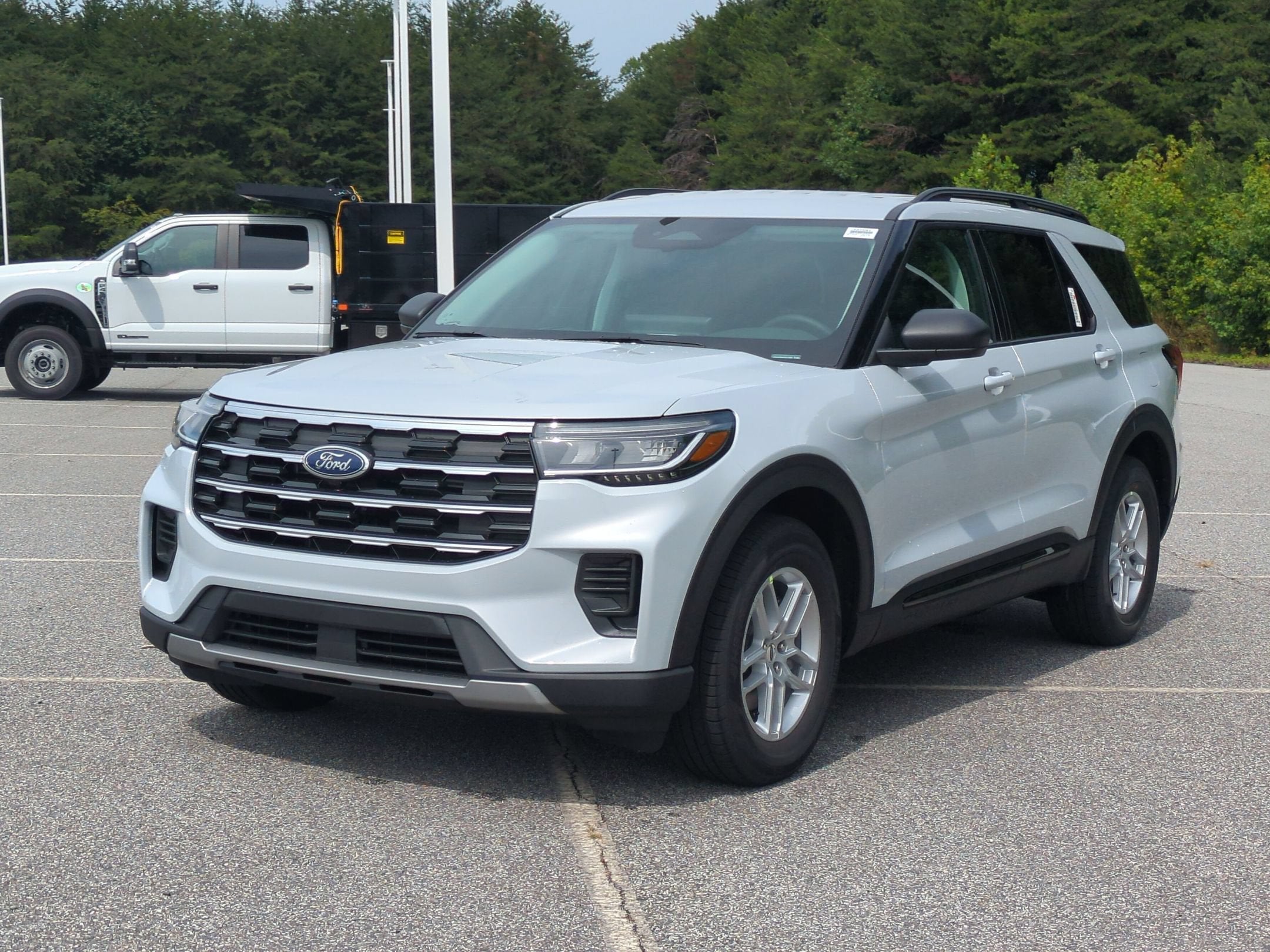 2026 Ford Explorer Active w/100A Pkg