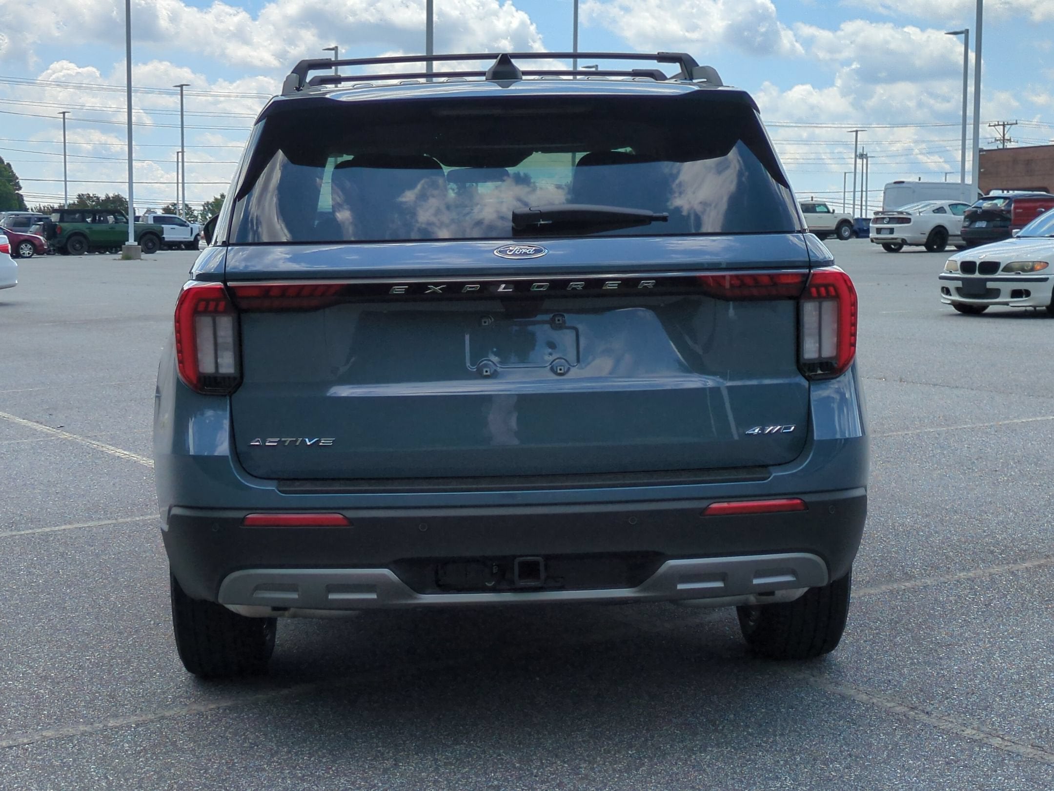 2026 Ford Explorer Active w/200A Pkg