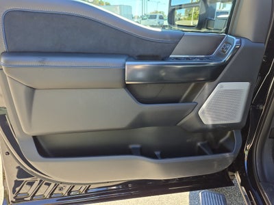 2027 Ford Super Duty F-250 SRW Platinum