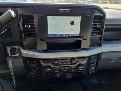 2027 Ford Super Duty F-450 DRW XL