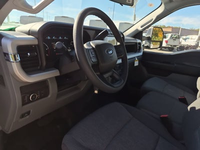 2027 Ford Super Duty F-450 DRW XL