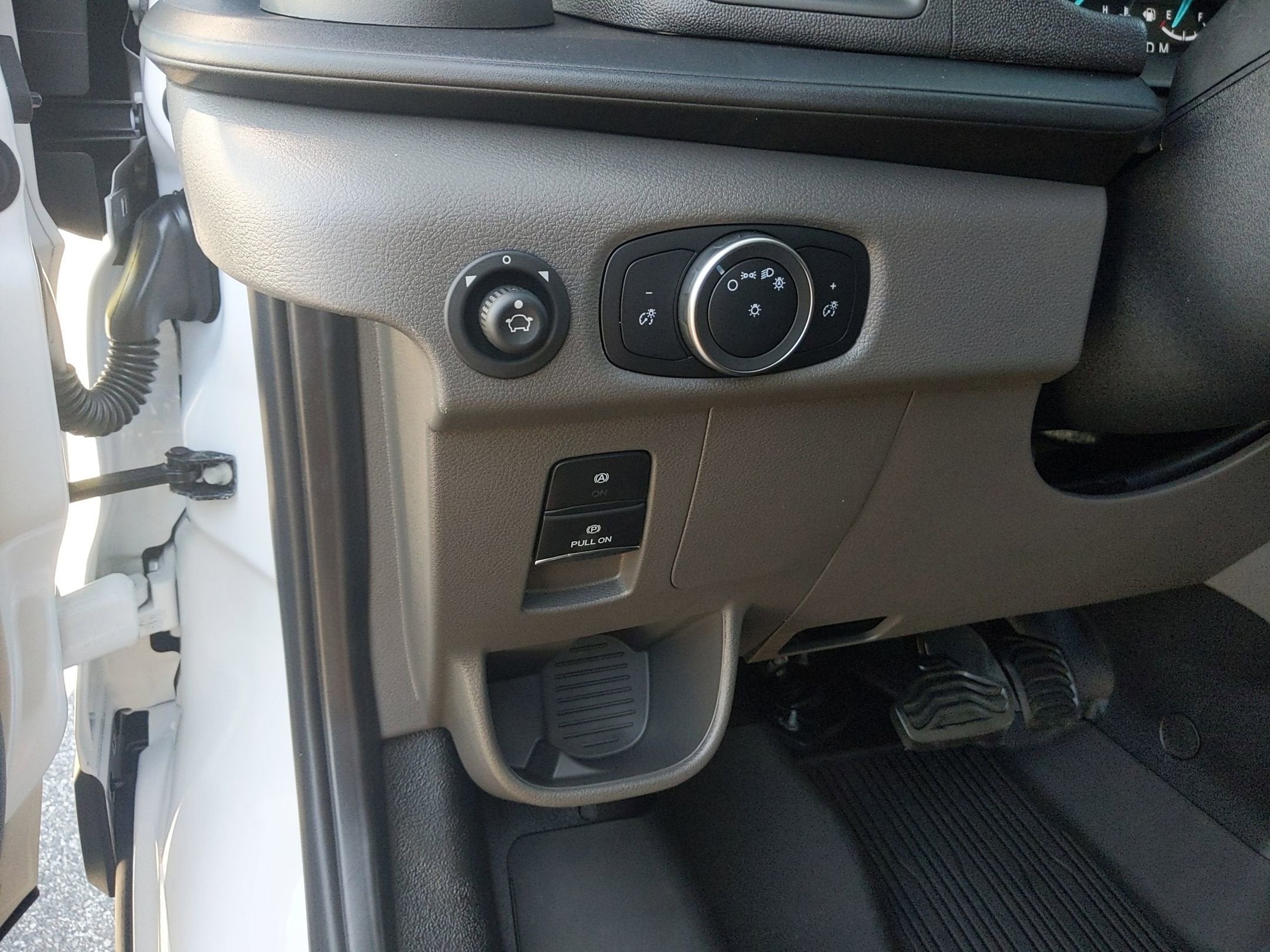 2025 Ford Transit Cargo Van Base