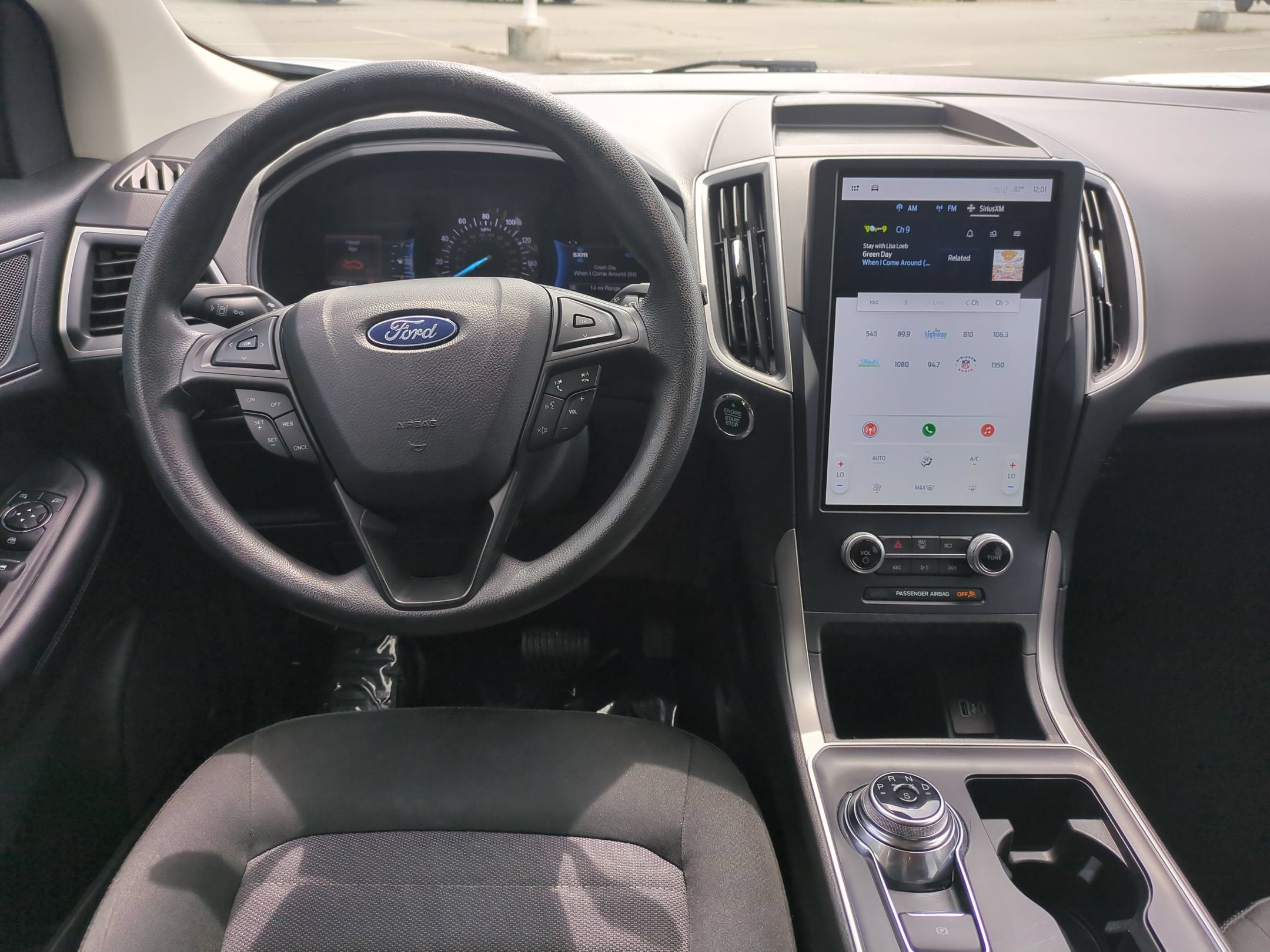 2022 Ford Edge SE