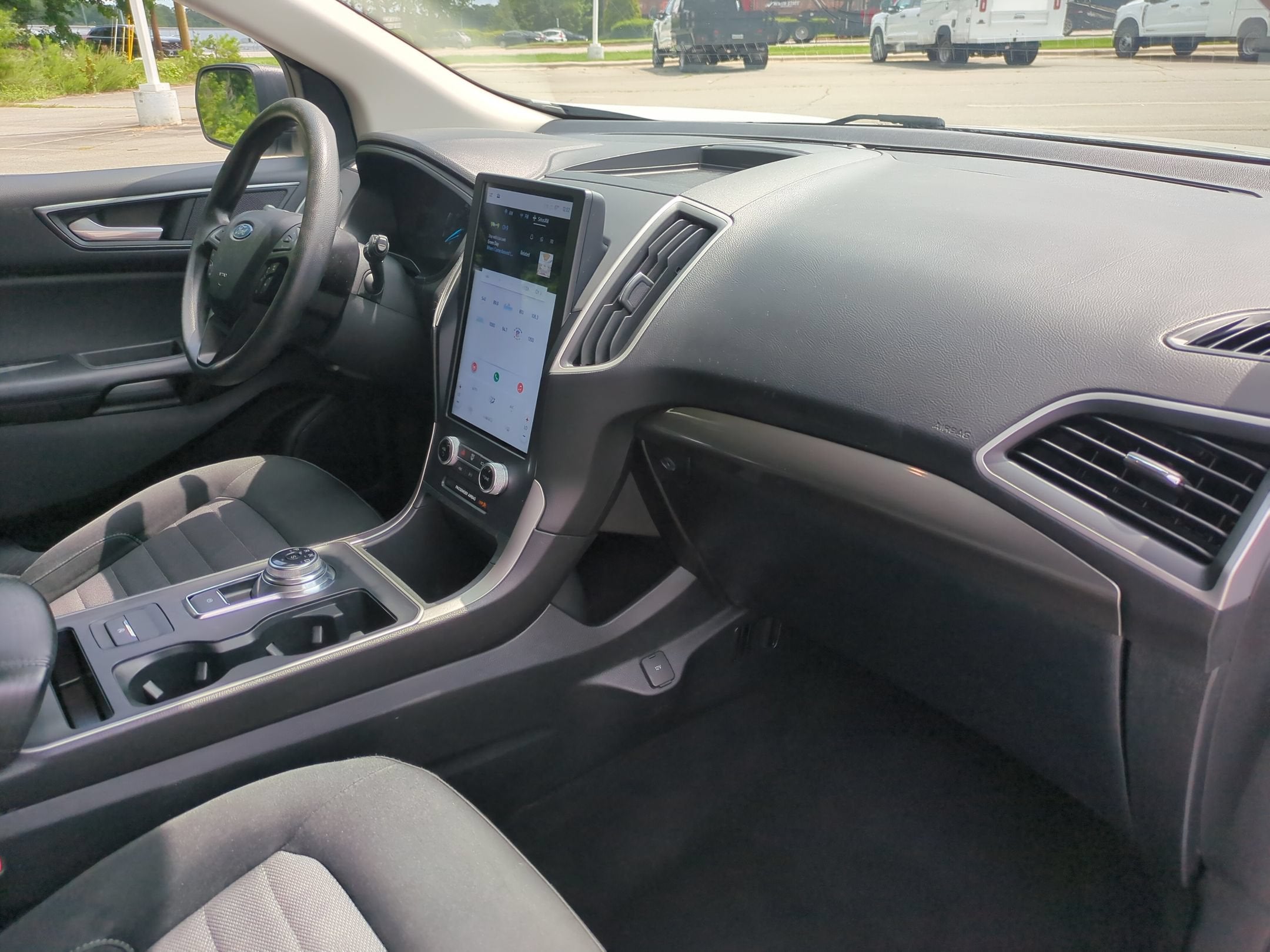 2022 Ford Edge SE