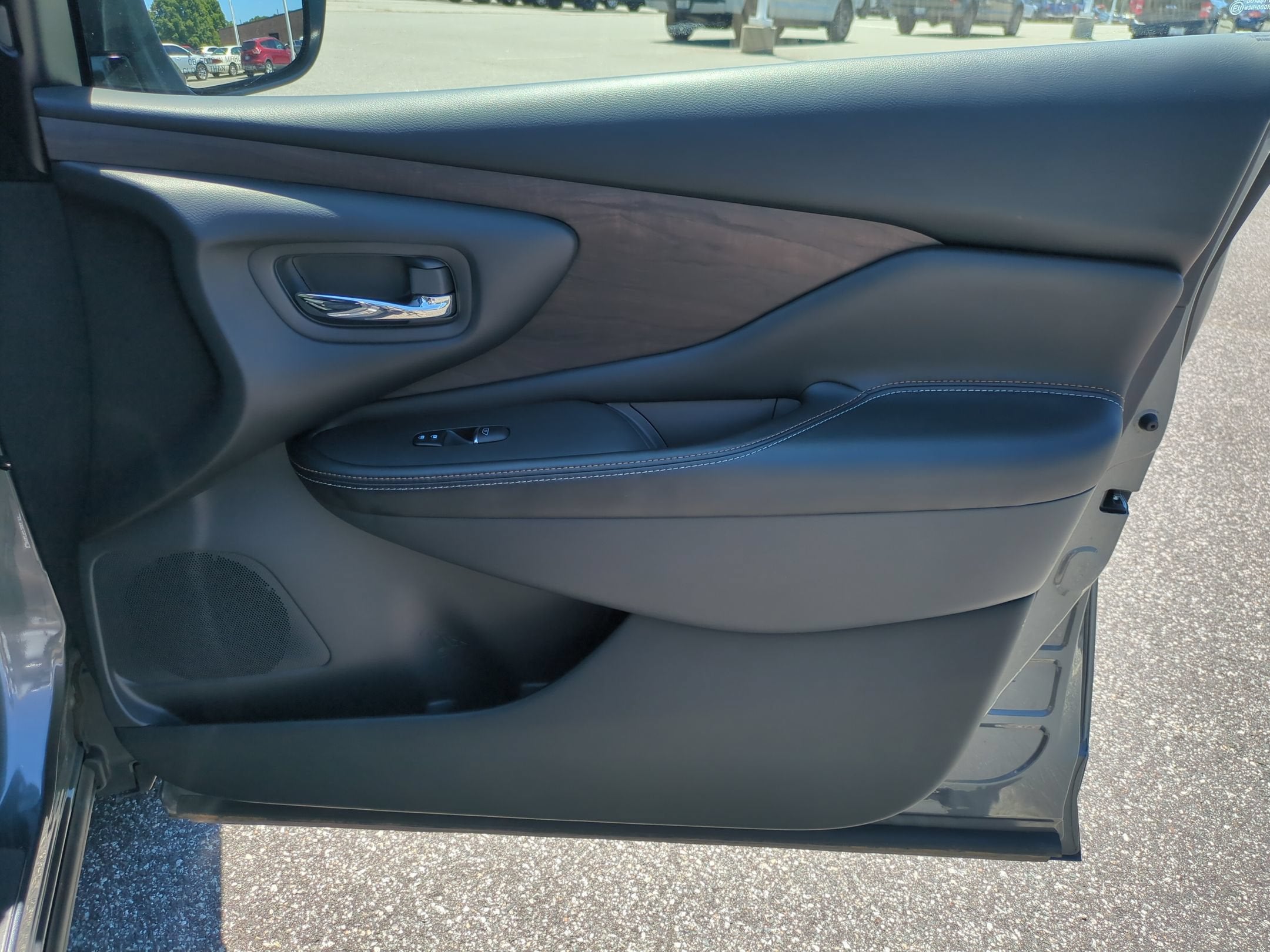 2023 Nissan Murano Platinum