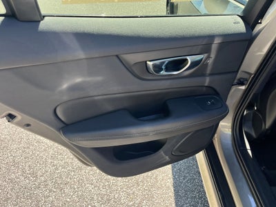 2021 Volvo V60 Cross Country T5