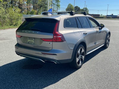2021 Volvo V60 Cross Country T5