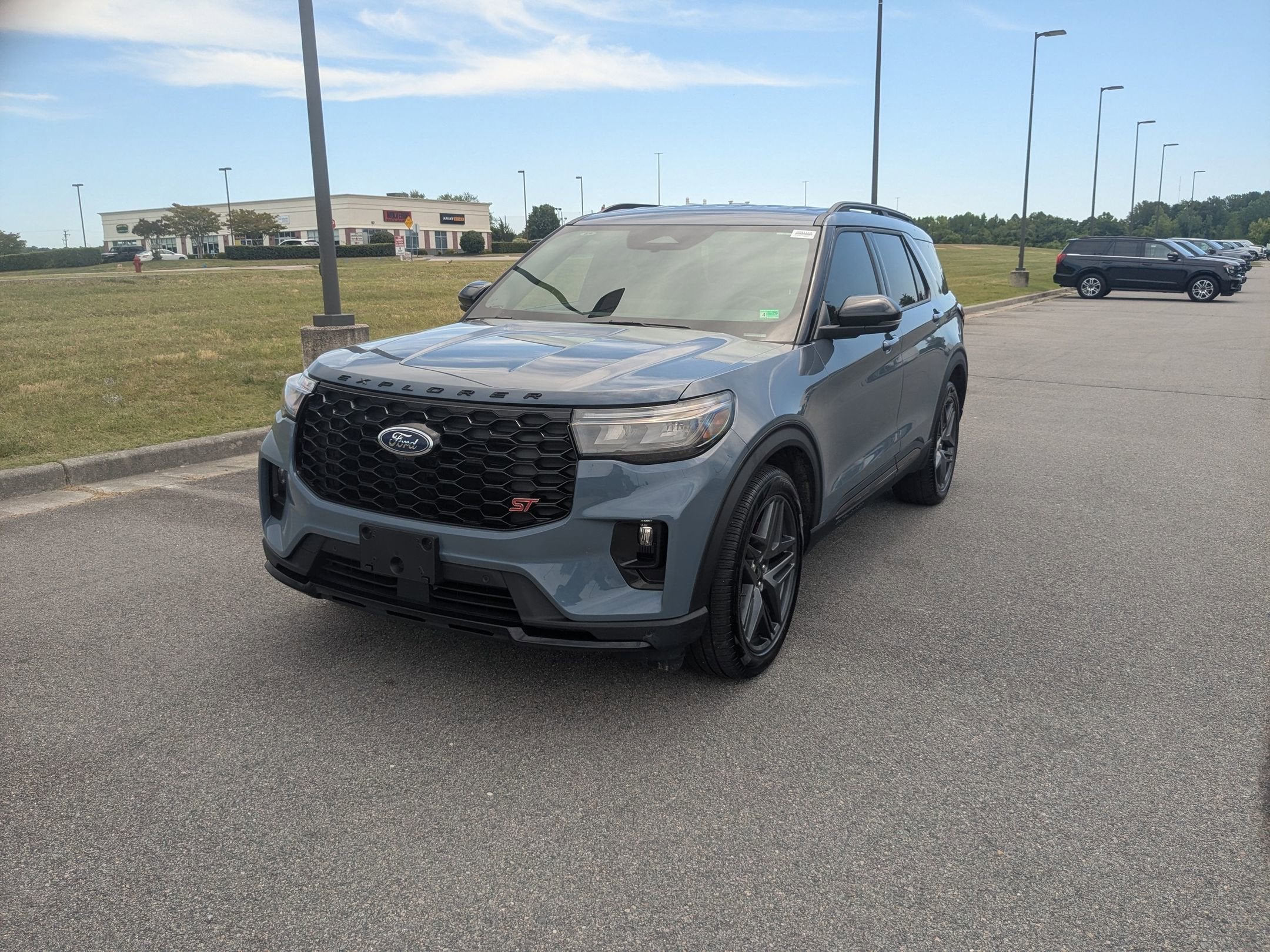 2025 Ford Explorer ST