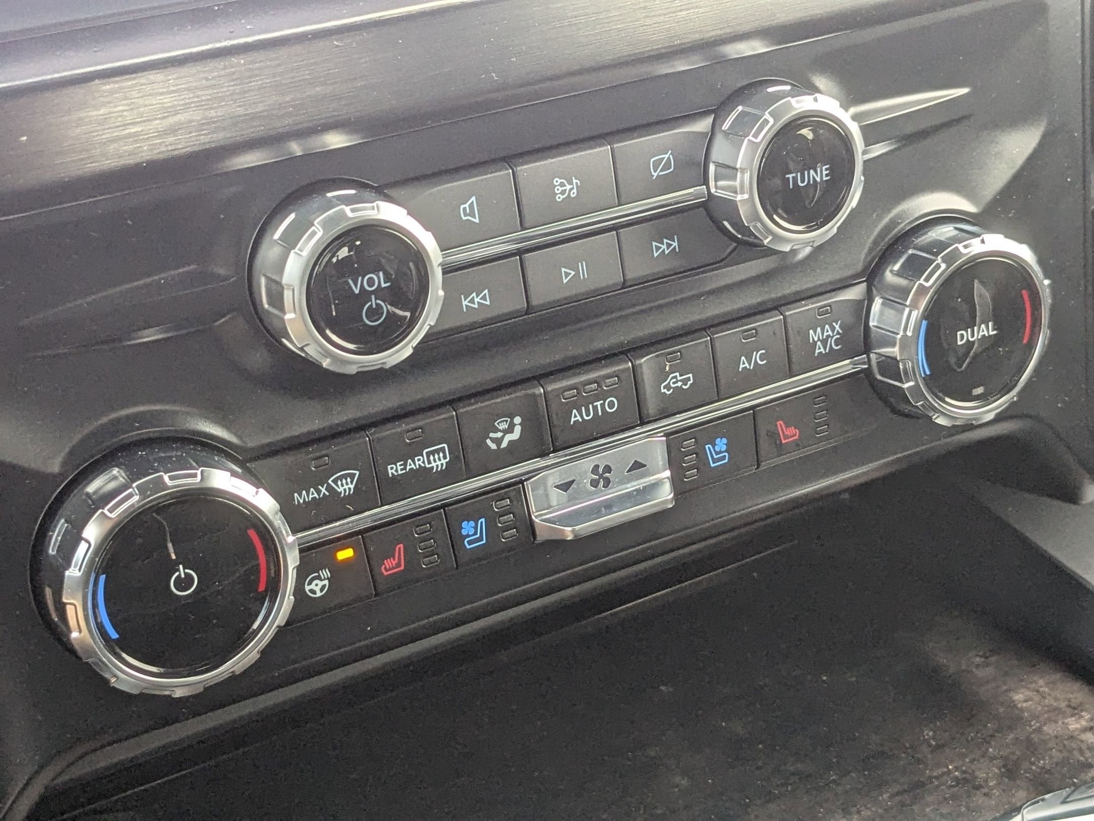 2024 Ford Super Duty F-350 DRW LARIAT