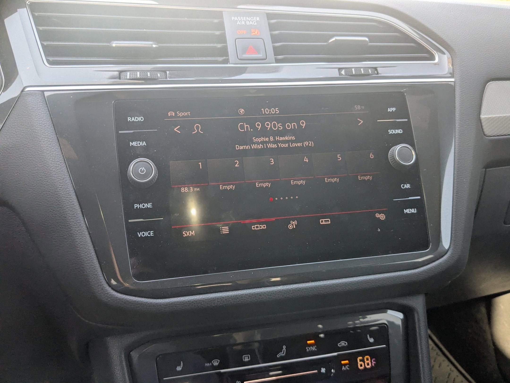 2023 Volkswagen Tiguan SE R-Line Black