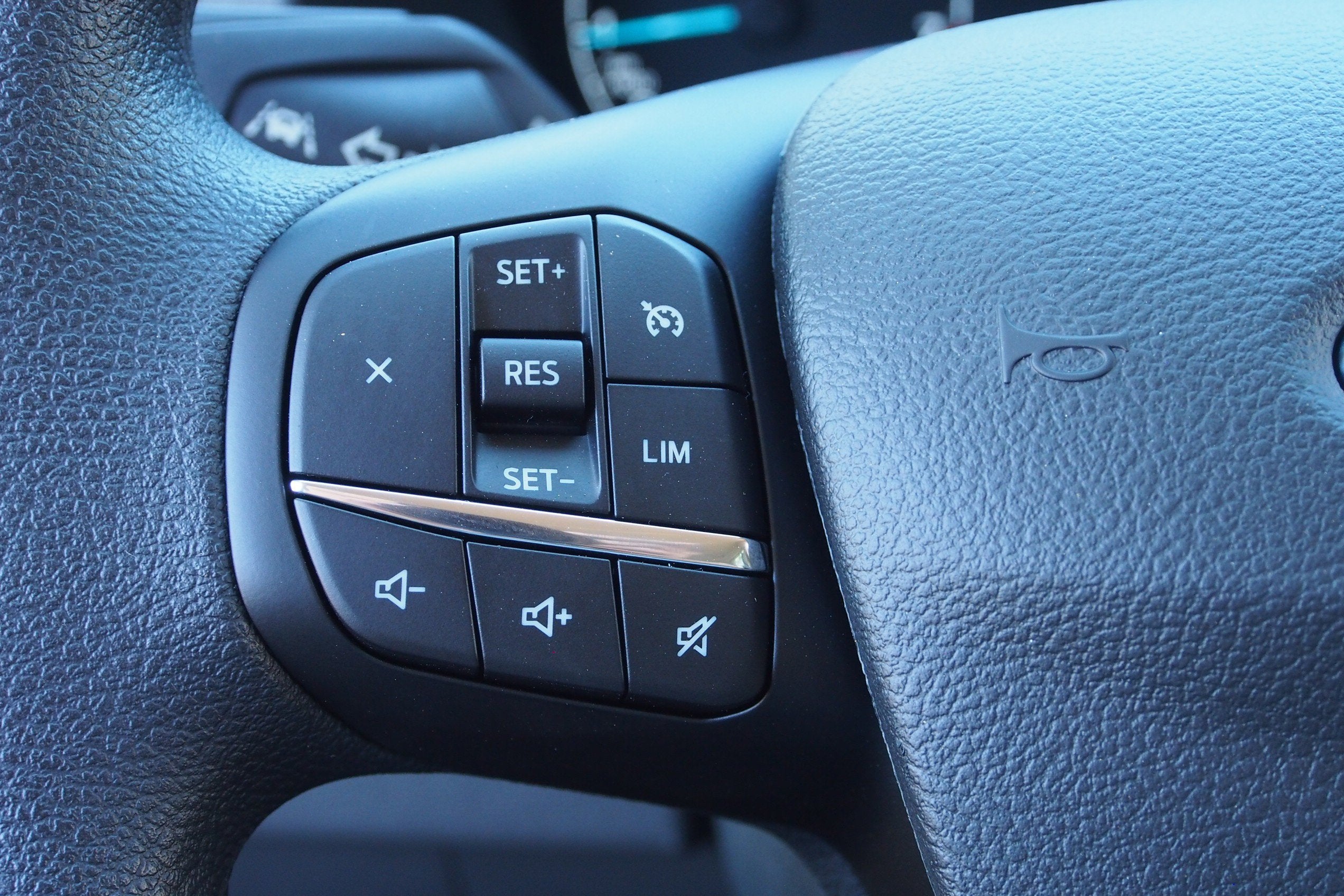 2025 Ford Transit Passenger Wagon XL