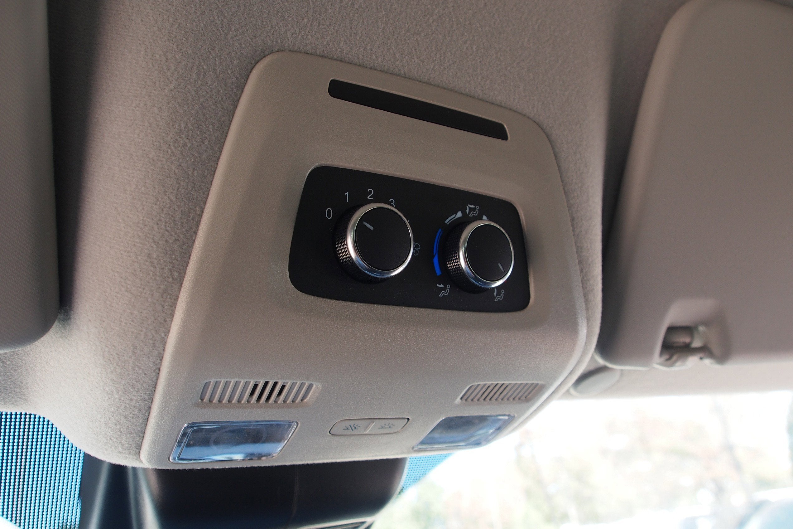 2025 Ford Transit Passenger Wagon XL