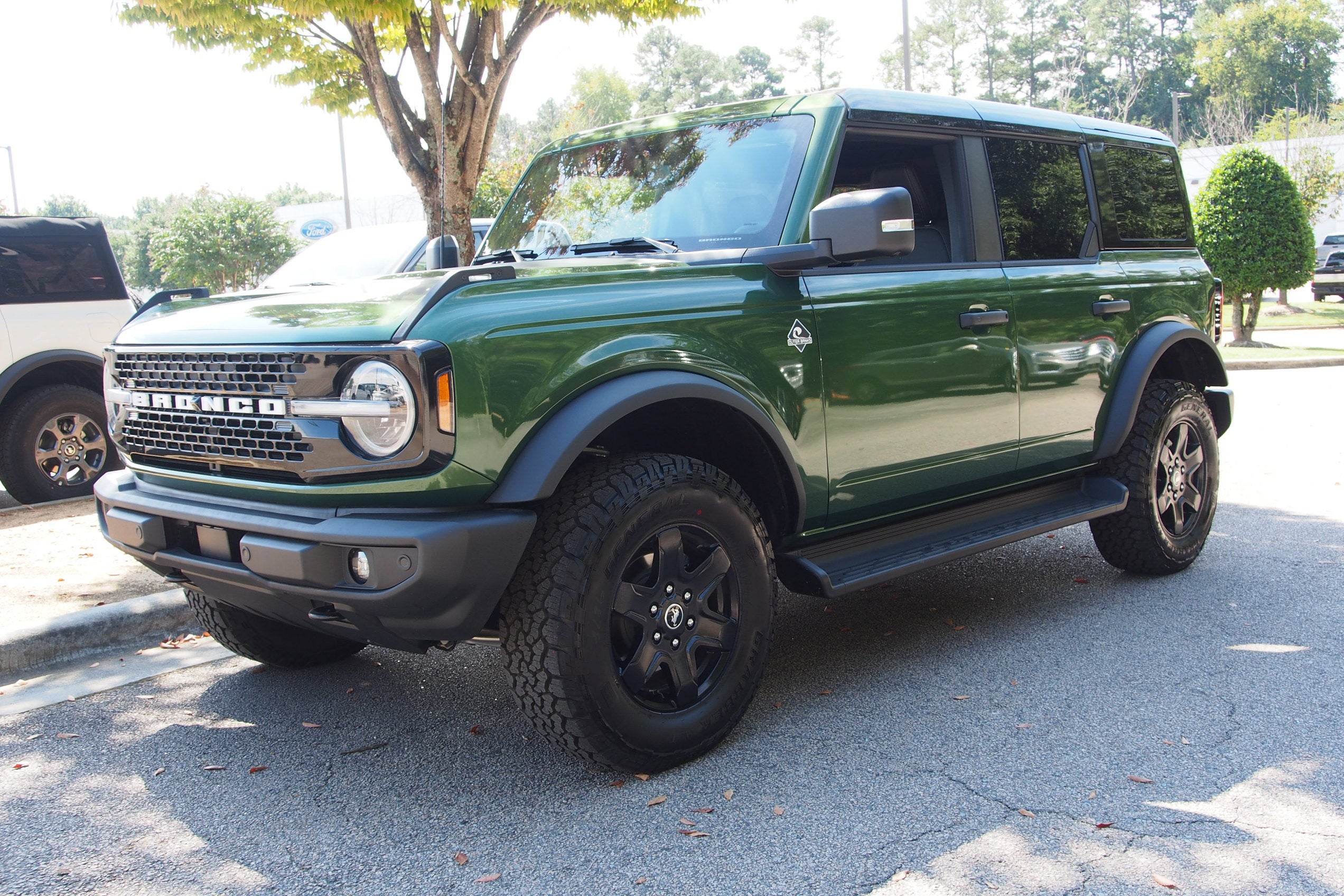 2025 Ford Bronco Outer Banks - Crossroads Courtesy Demo