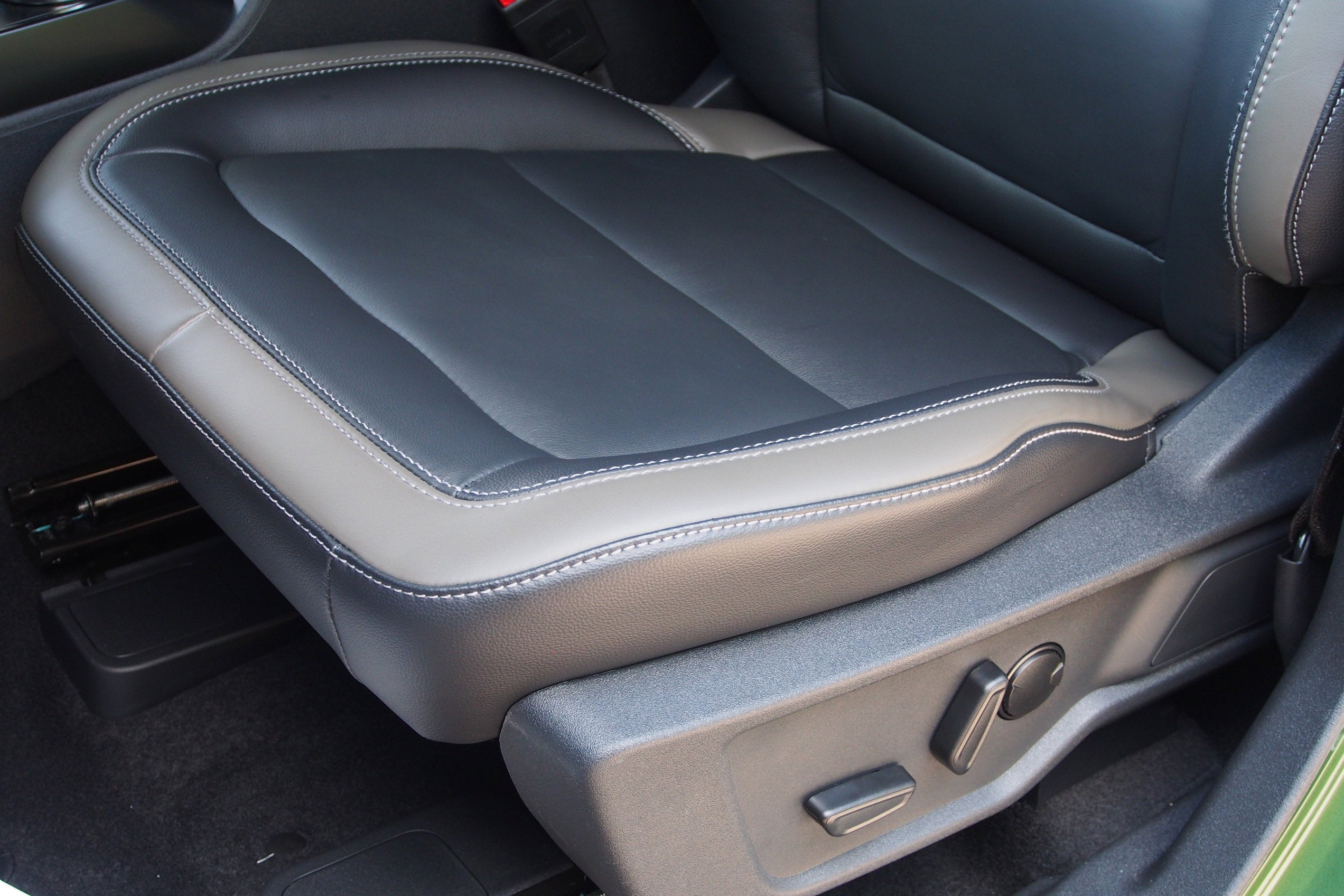 2025 Ford Bronco Outer Banks - Crossroads Courtesy Demo