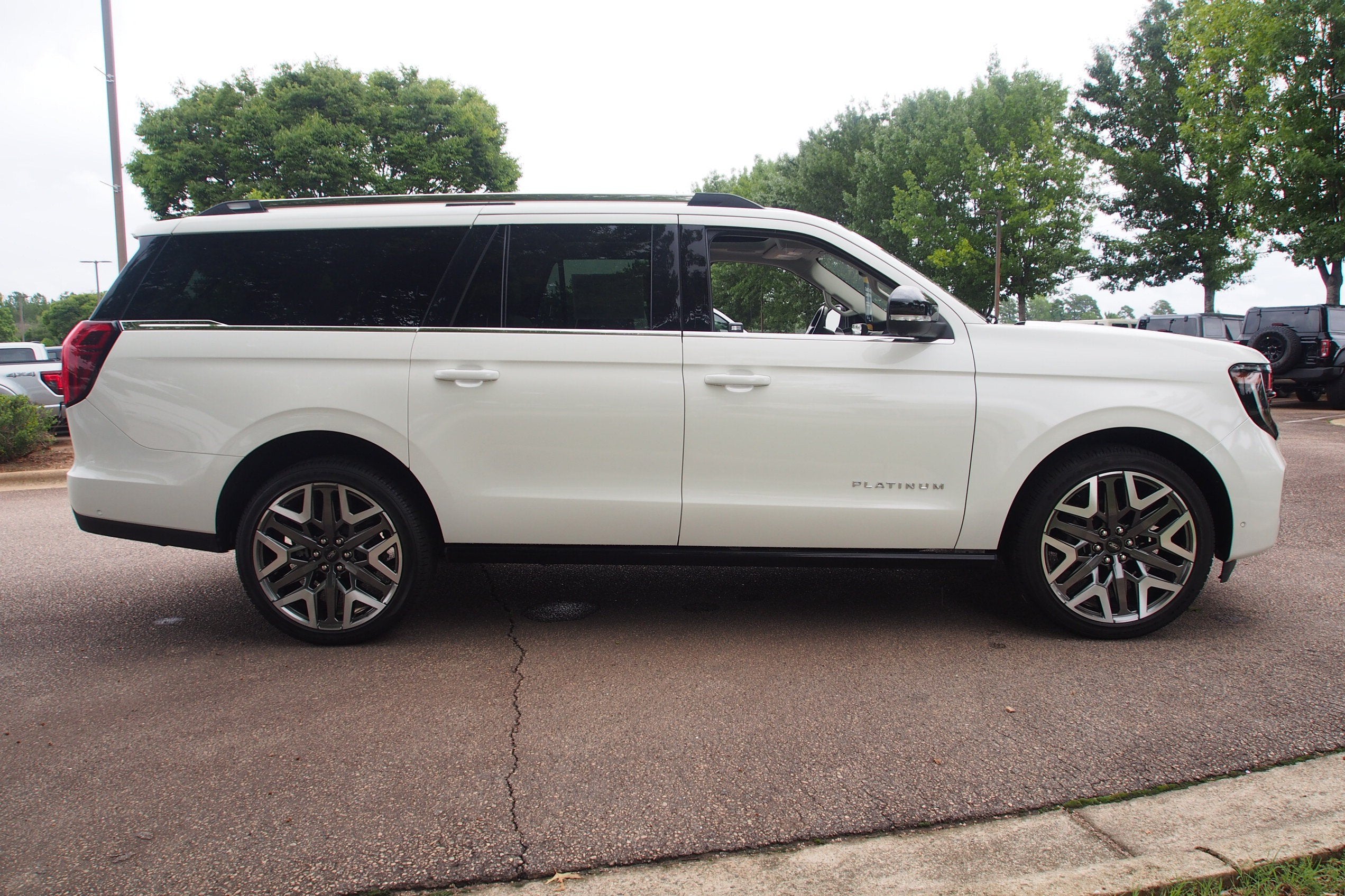 2025 Ford Expedition Max Platinum