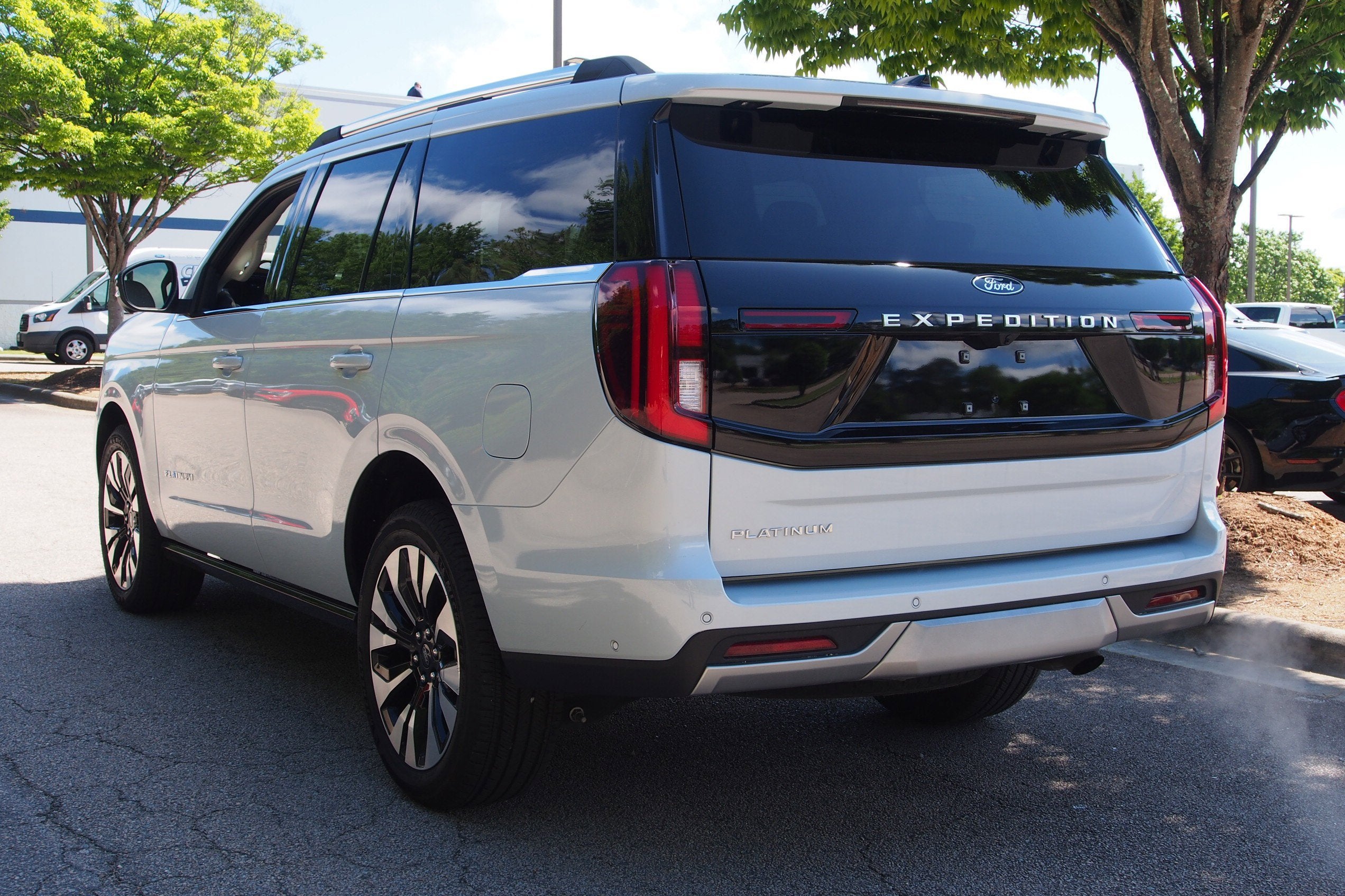 2025 Ford Expedition Platinum