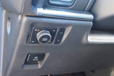 2026 Ford Expedition Platinum - Crossroads Courtesy Demo