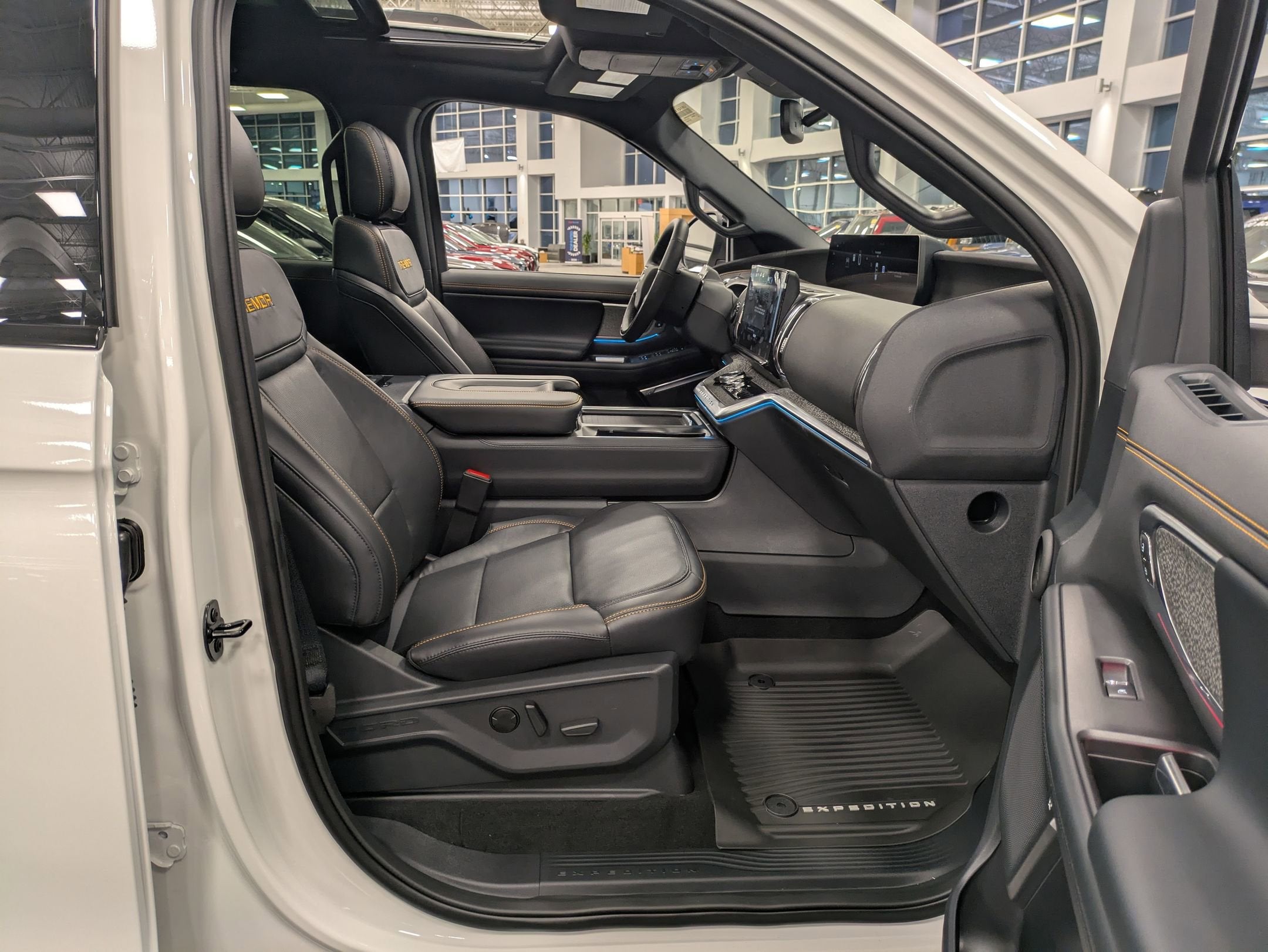 2025 Ford Expedition Tremor